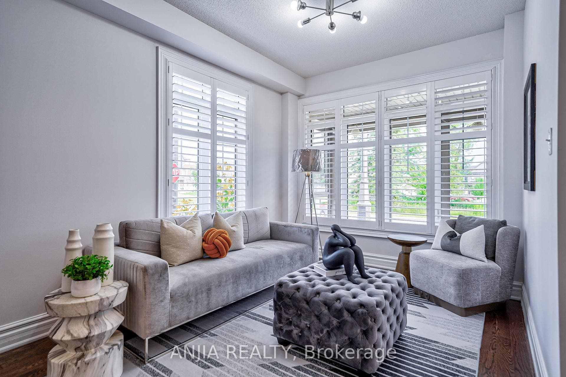 38 Henry Bauer Avenue photo 5