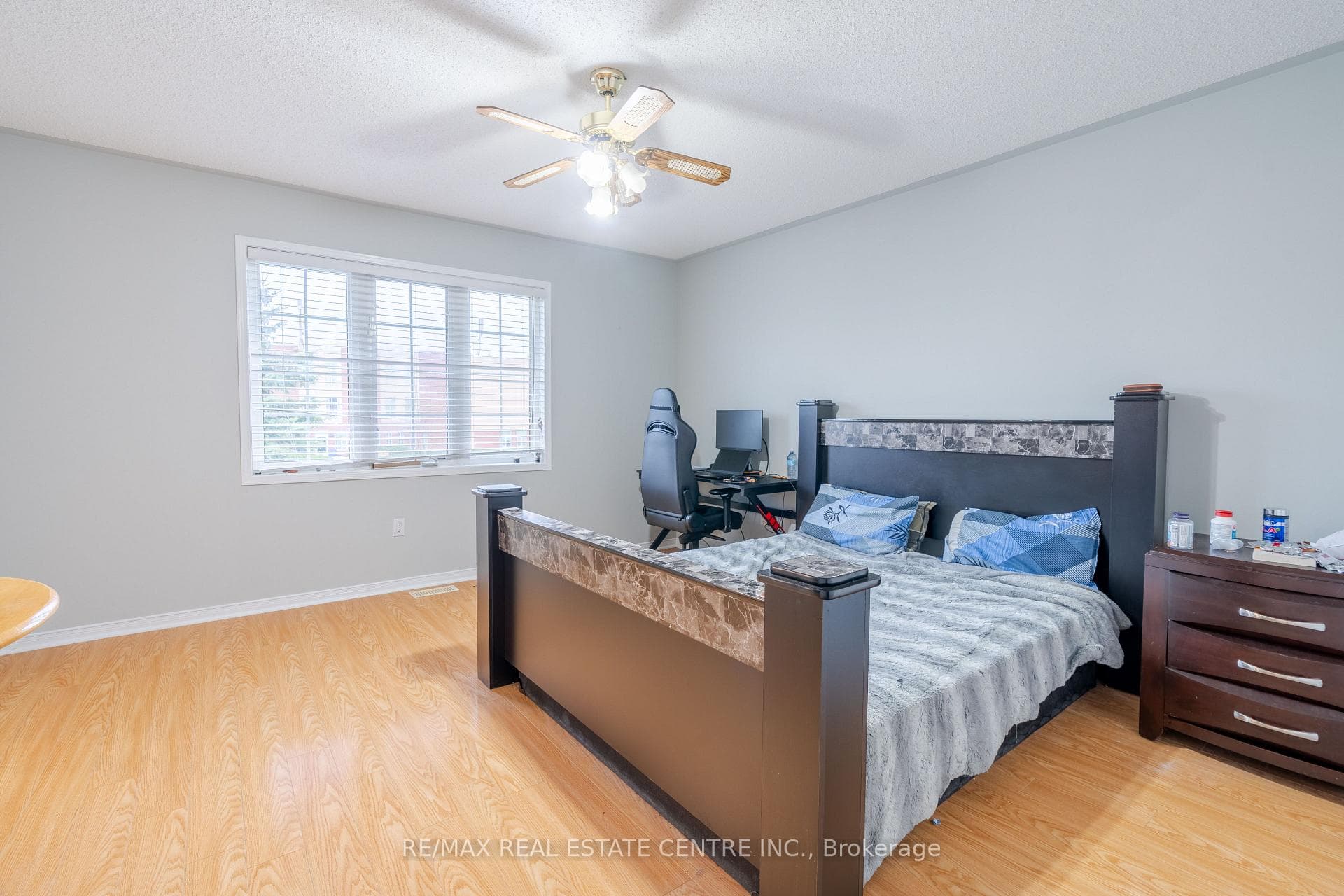 15 Applegrove Court photo 15