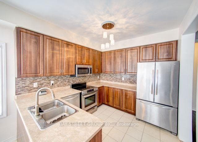 72 Naylor Drive Unit Upper photo 5