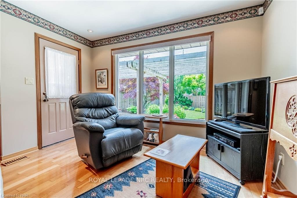 601 BUNTING Road photo 13