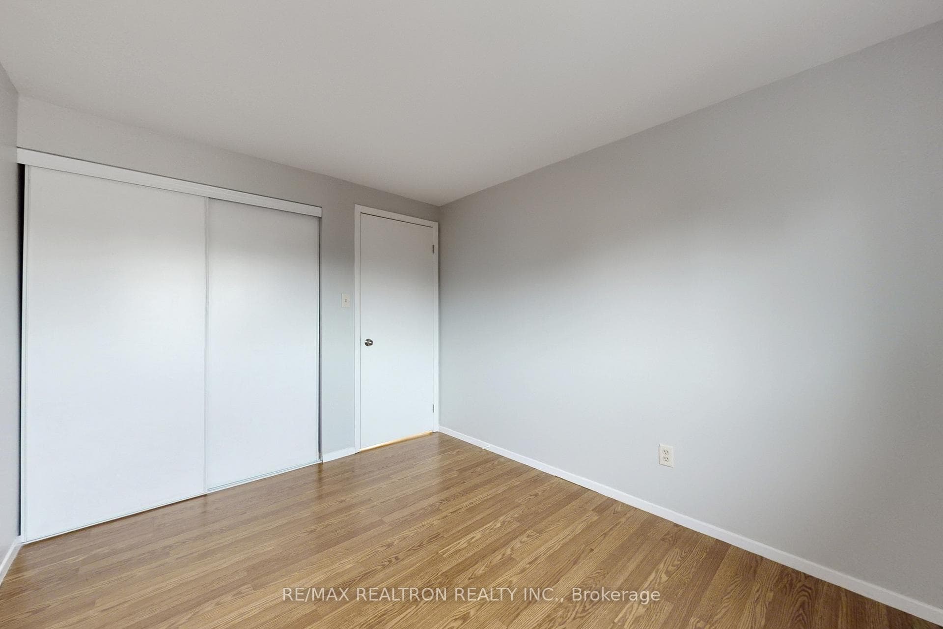 1133 Ritson Road Unit 3 photo 24