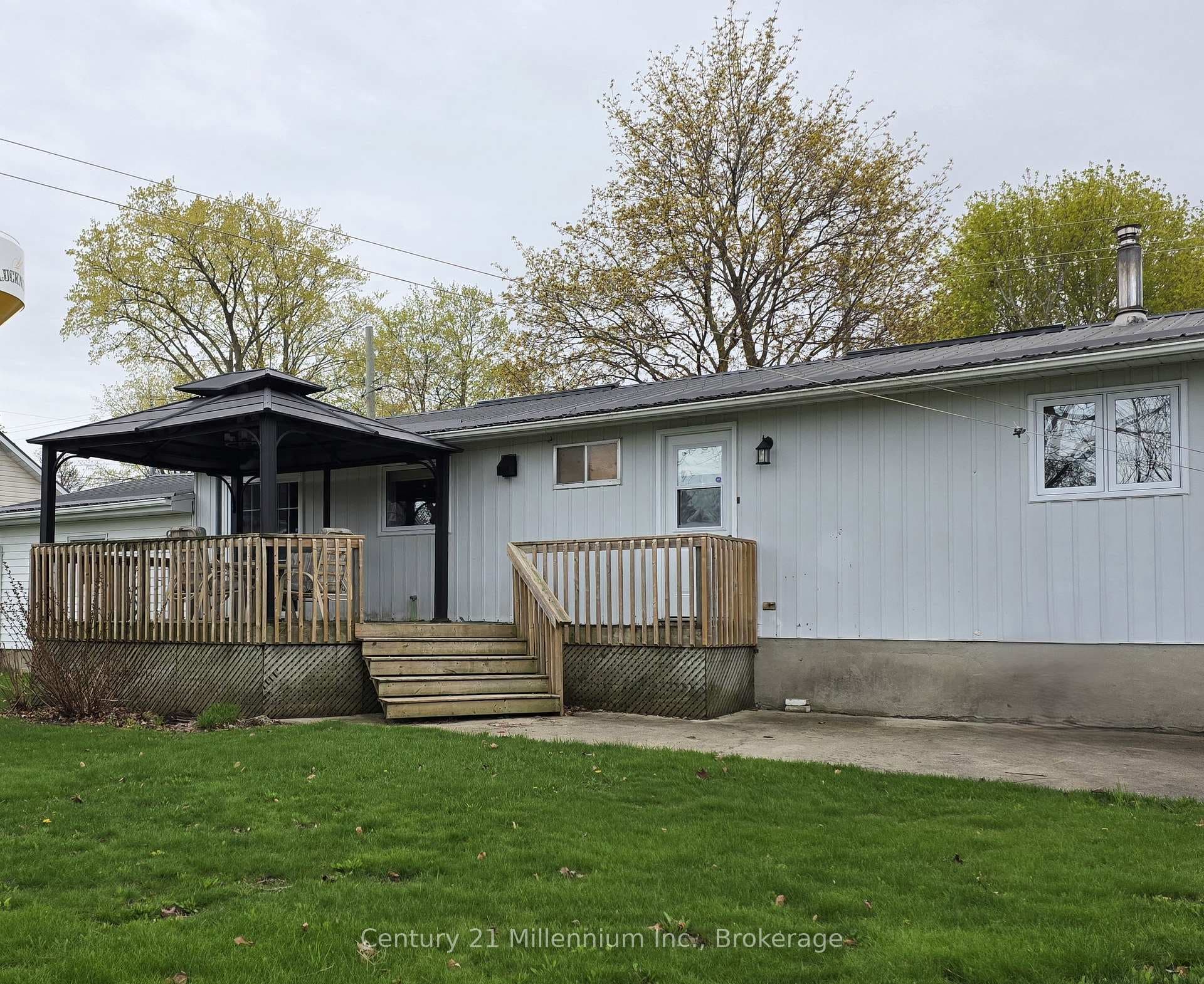 681 Wheeler Street photo 35