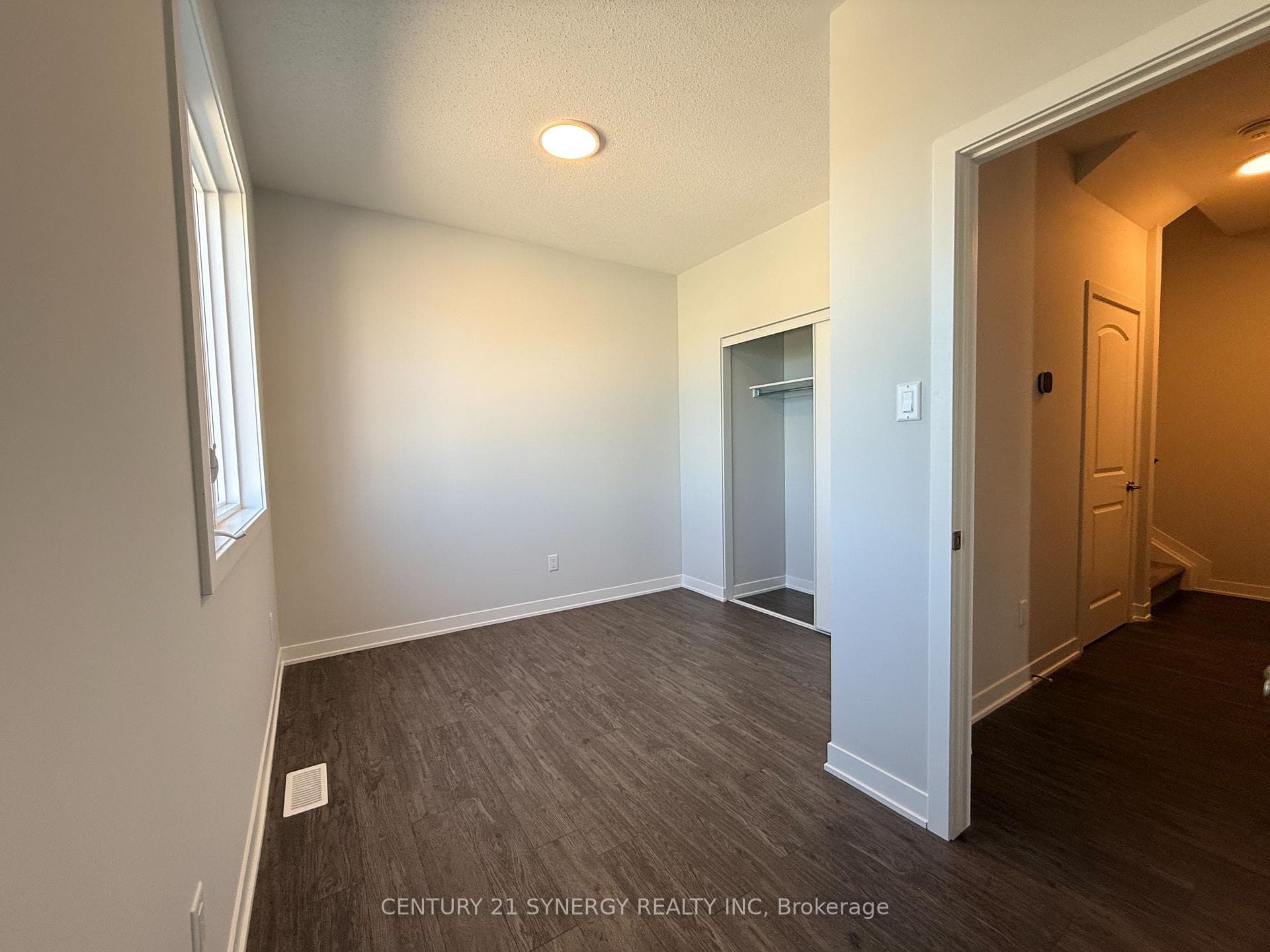 436 Patrick Street photo 7