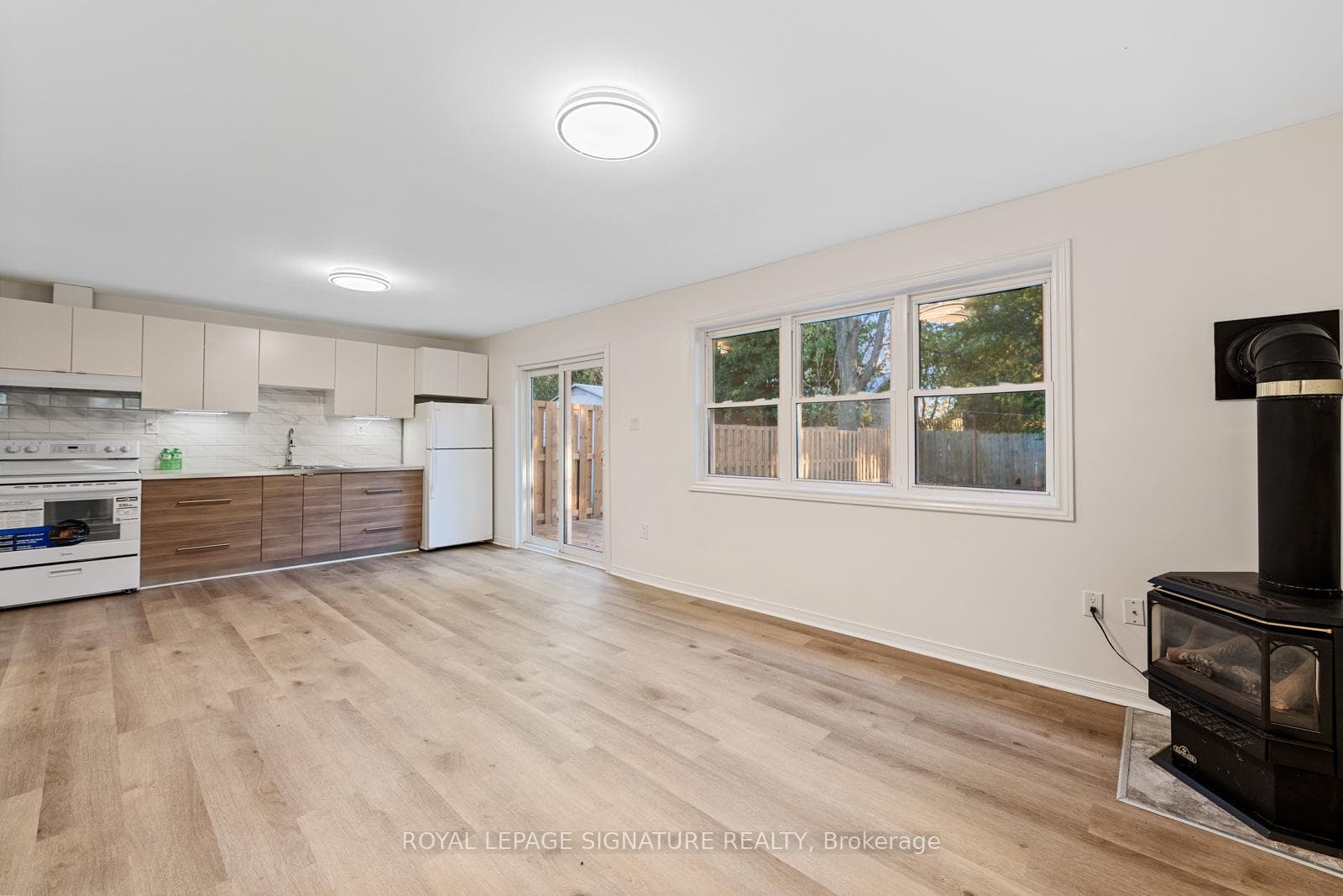 24 Courtland Street photo 9