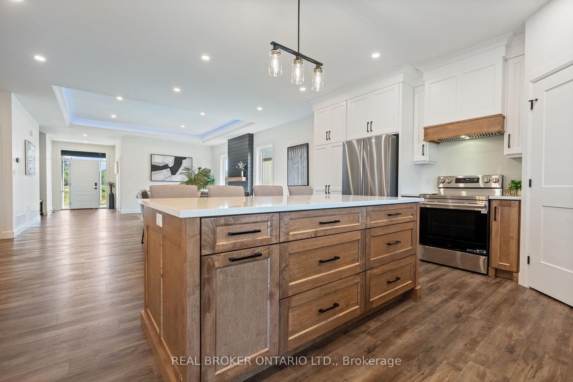 57009 Bruce Street photo 11