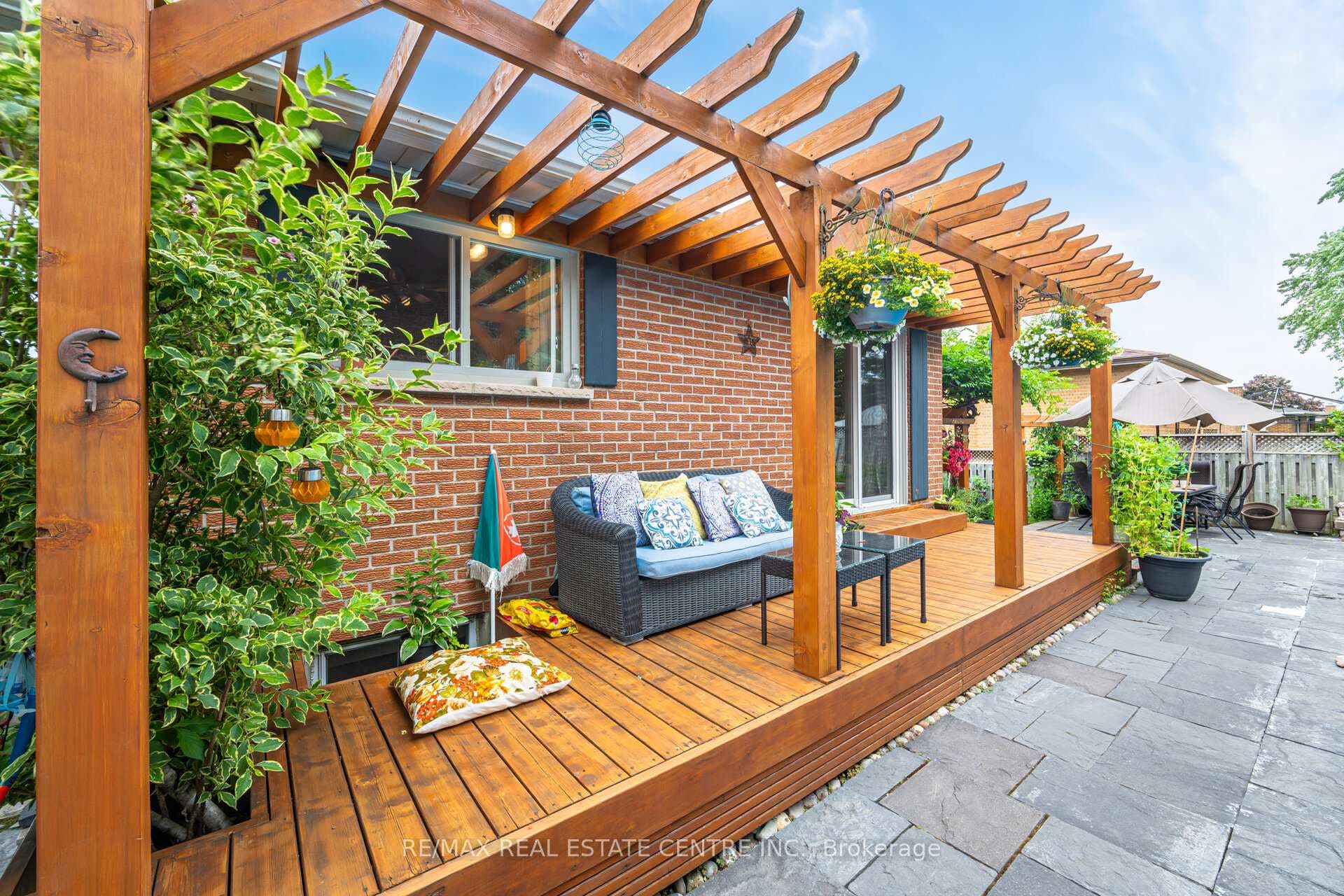 238 Laurier Avenue photo 32