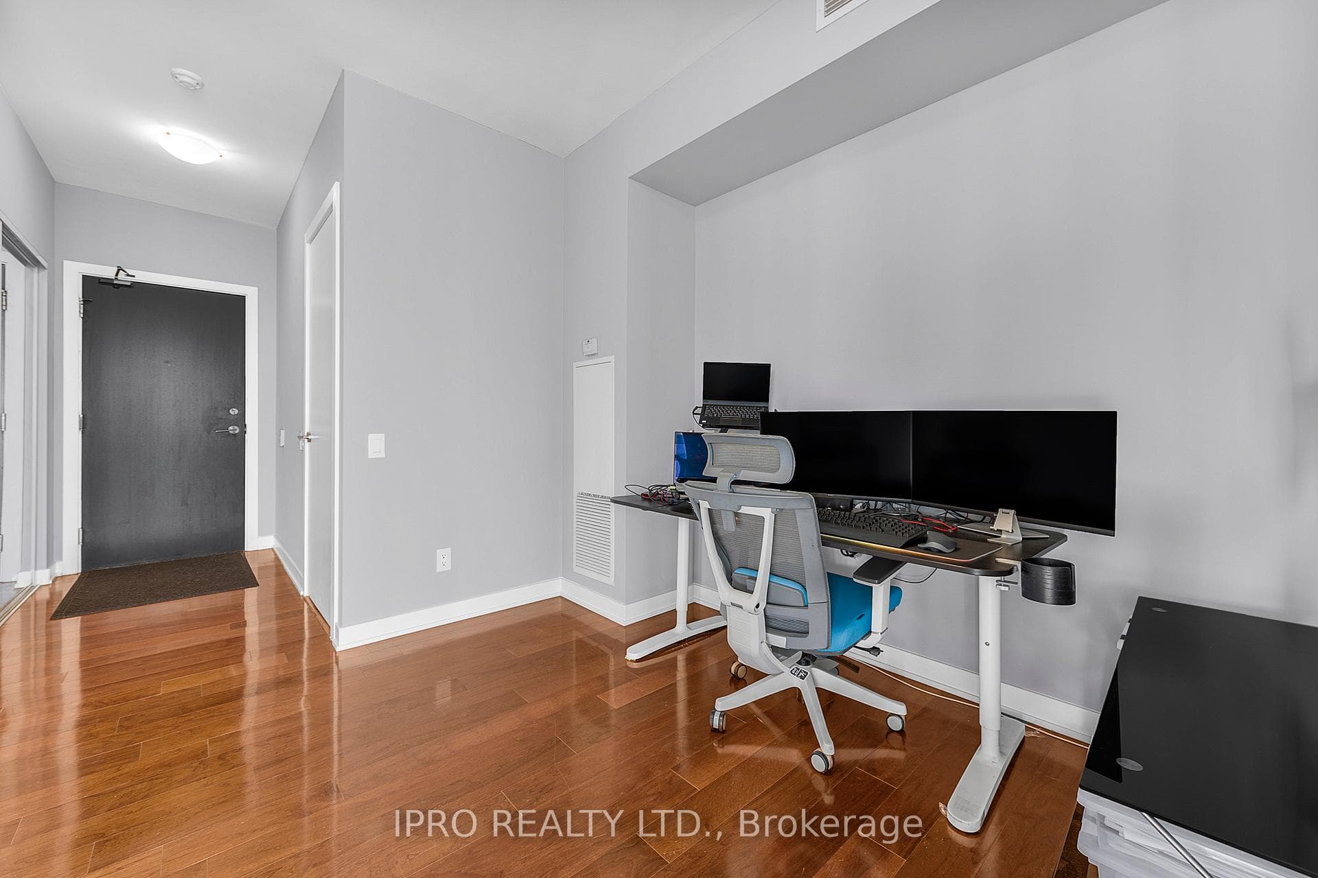 33 Charles Street Unit 3903 photo 17