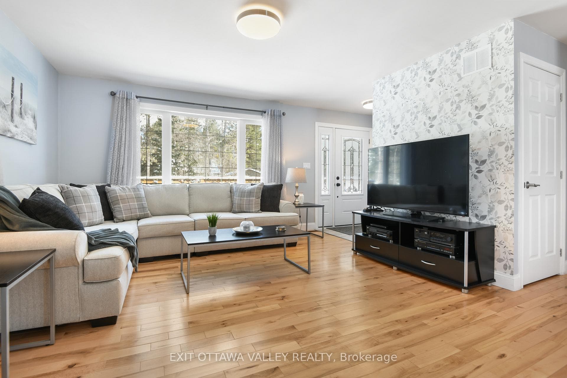 notice the beautiful maple hardwood floors