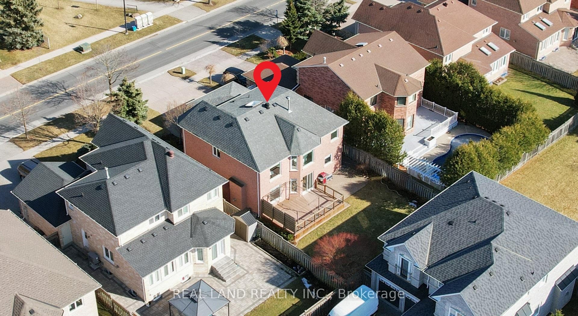 172 Manhattan Drive photo 48