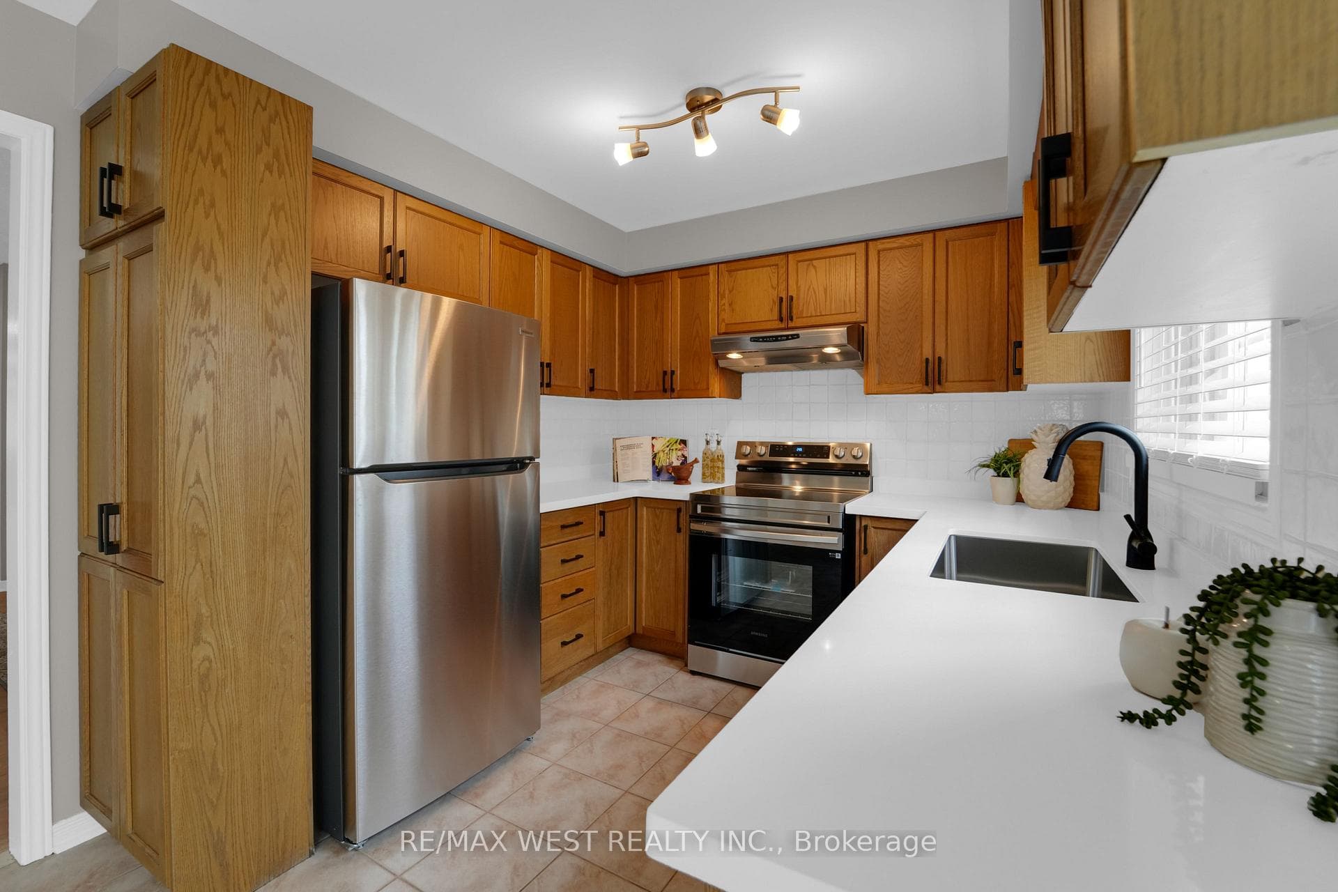 308 Via Carmine Avenue photo 12