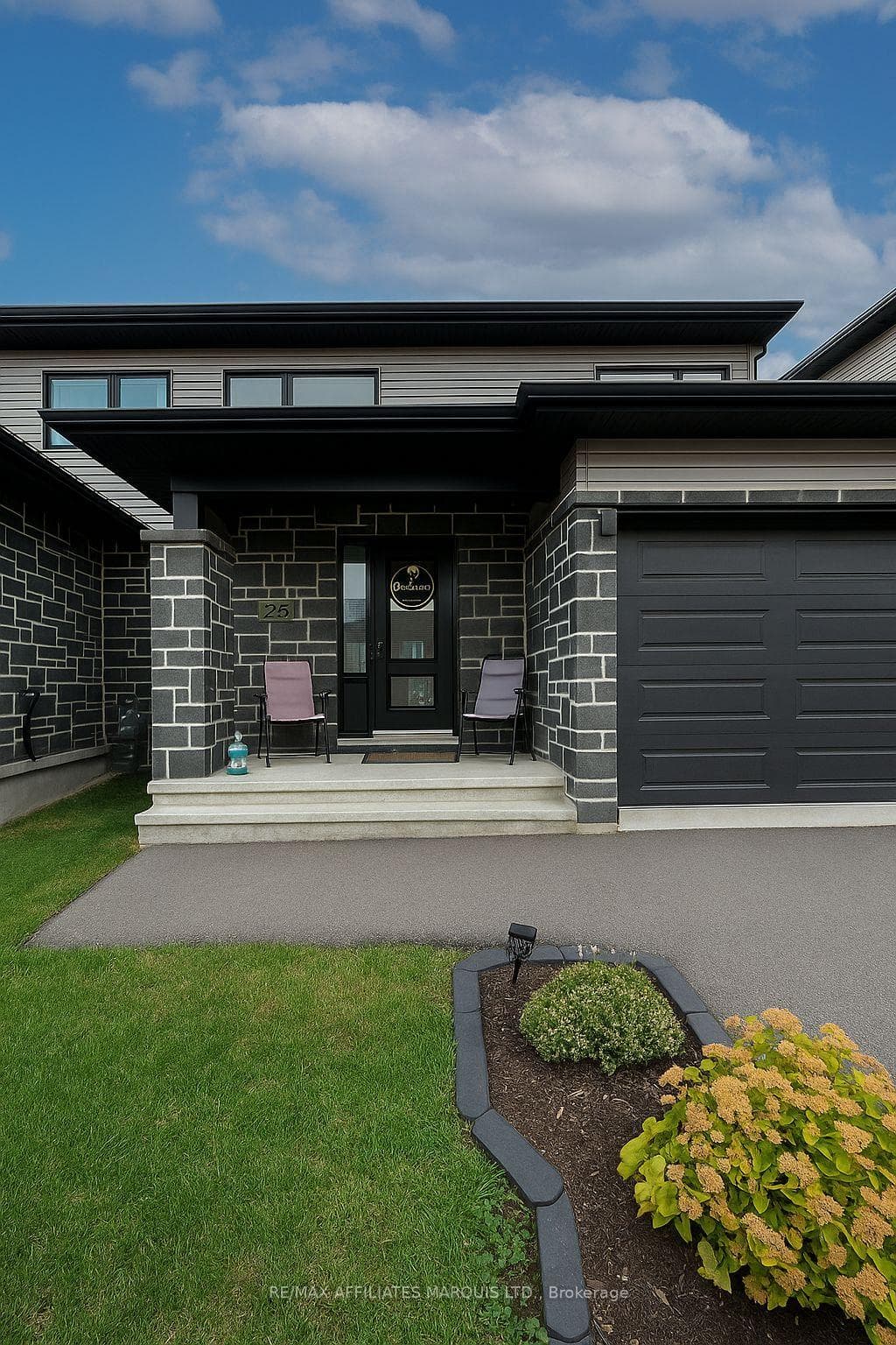 261 Lourdes Avenue photo 2