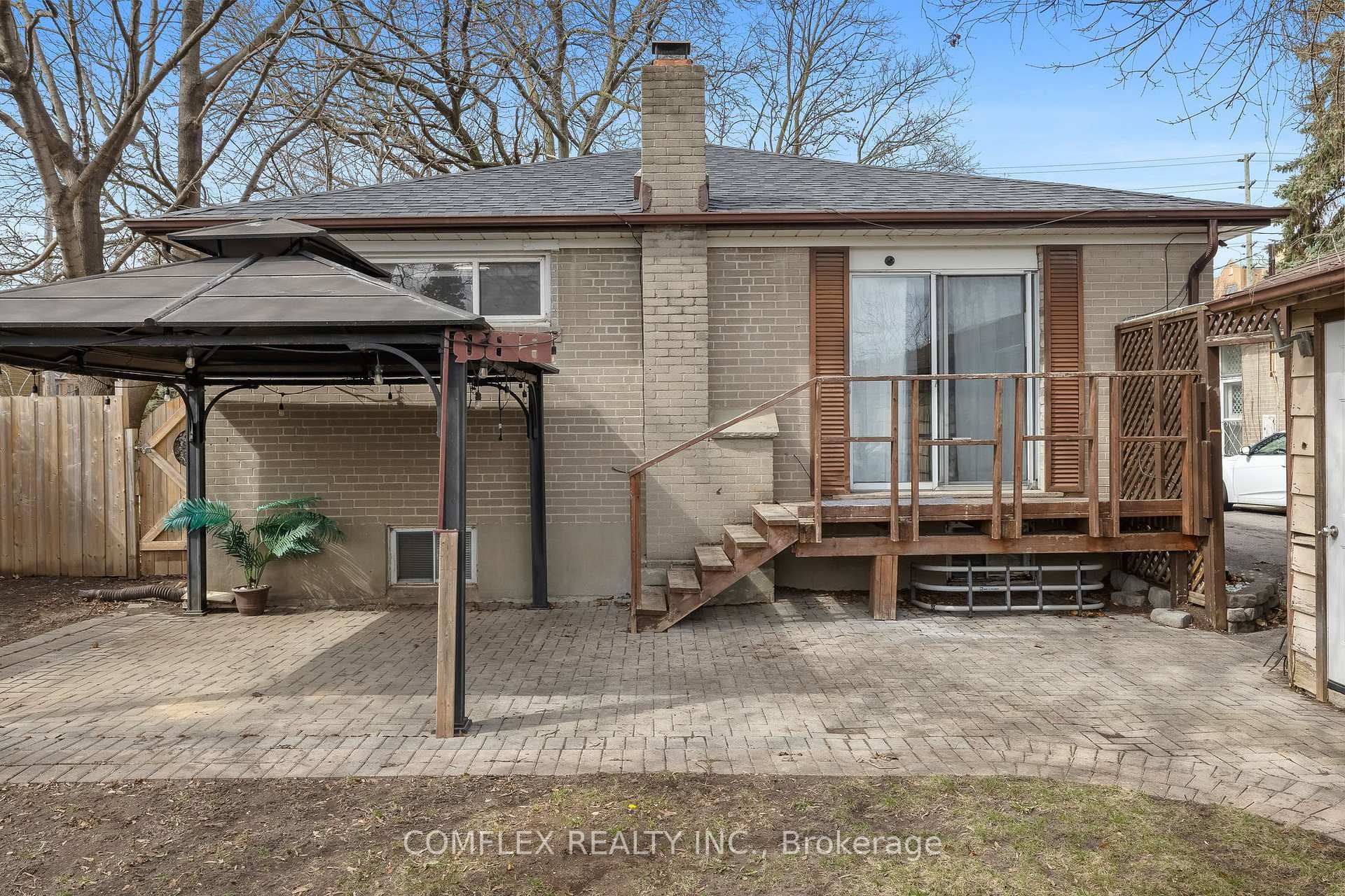 309 Rossland Road photo 29