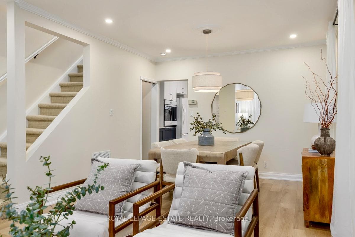 28 Inwood Avenue photo 5
