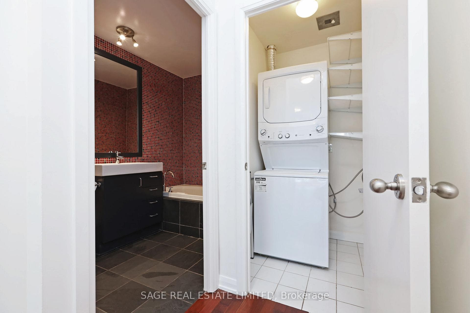 11 Soho Street Unit 405 photo 14