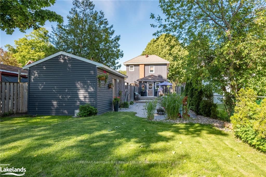 354 QUEEN Street photo 45