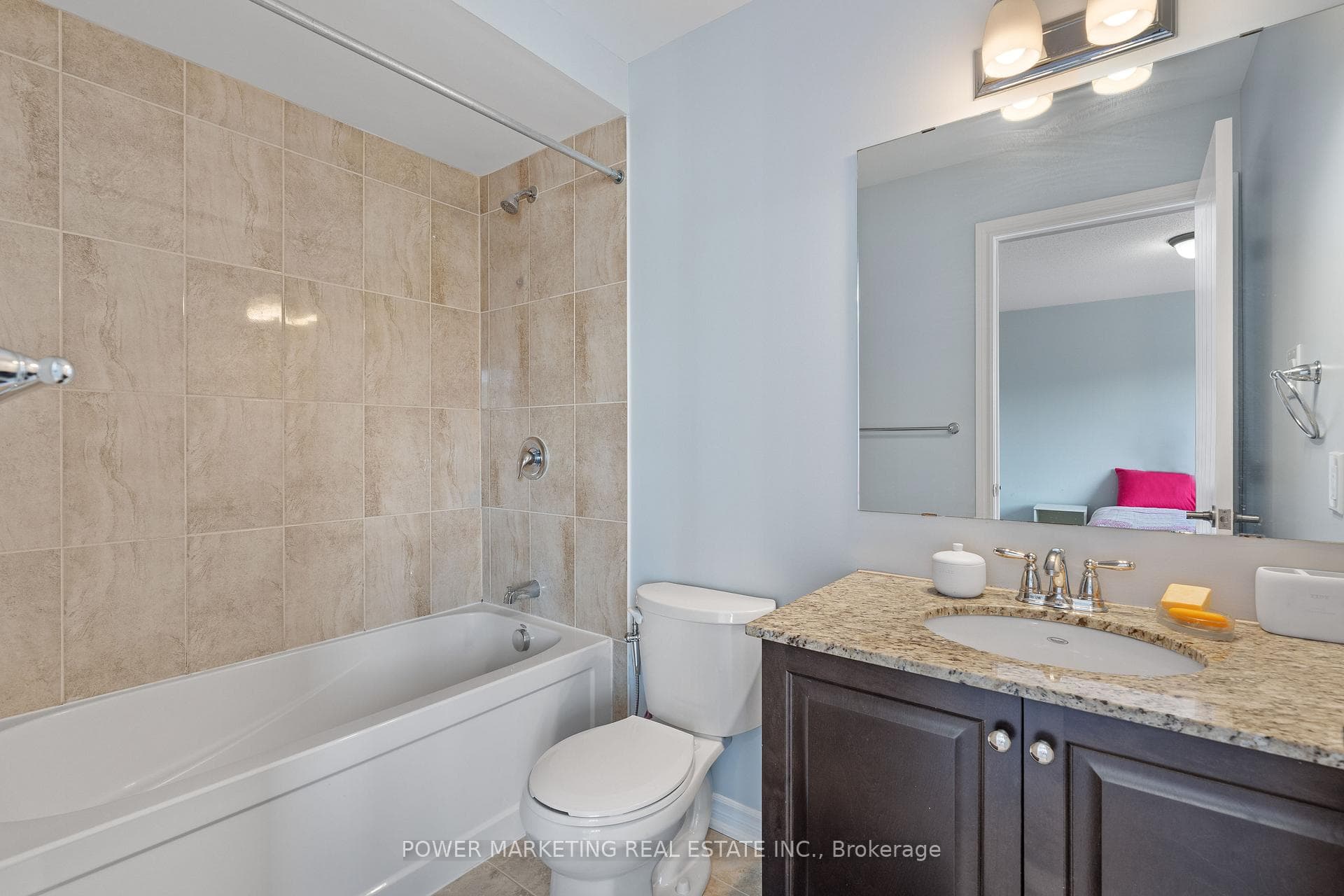 241 Rue Des Soldats Riendeau Street photo 32