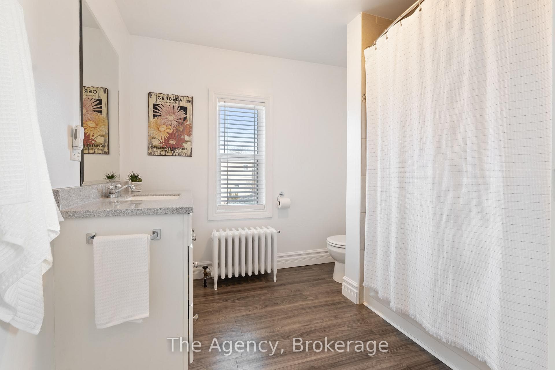 443 Davis Street photo 15