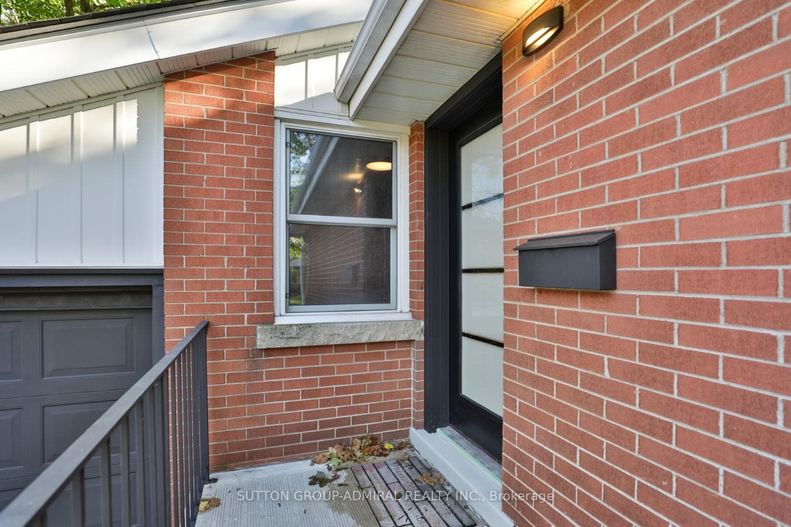 275 Southwood Drive photo 3