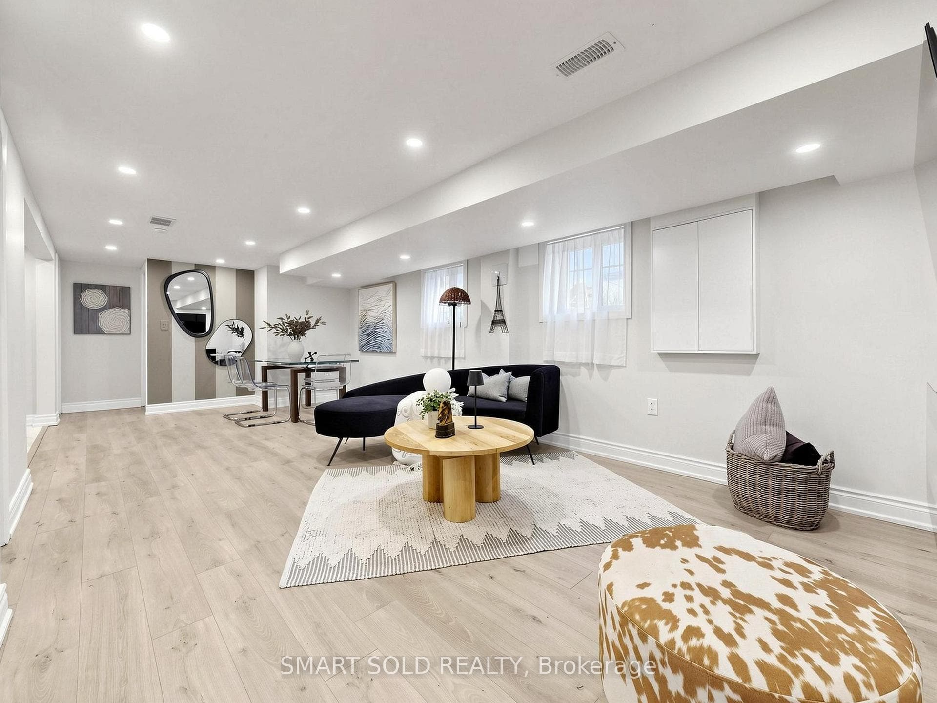 76 Clancy Drive photo 28