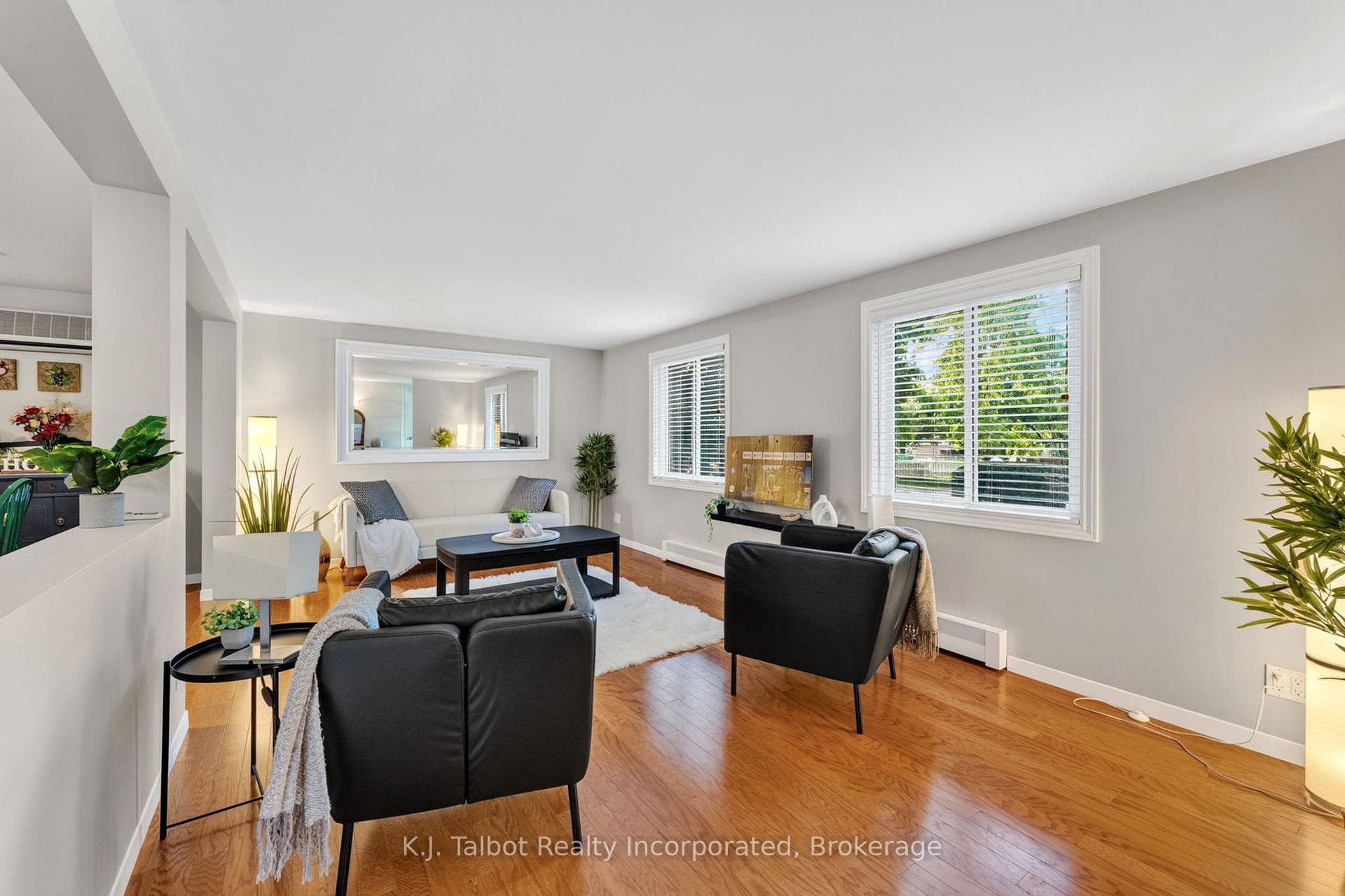 232 Picton Street photo 12