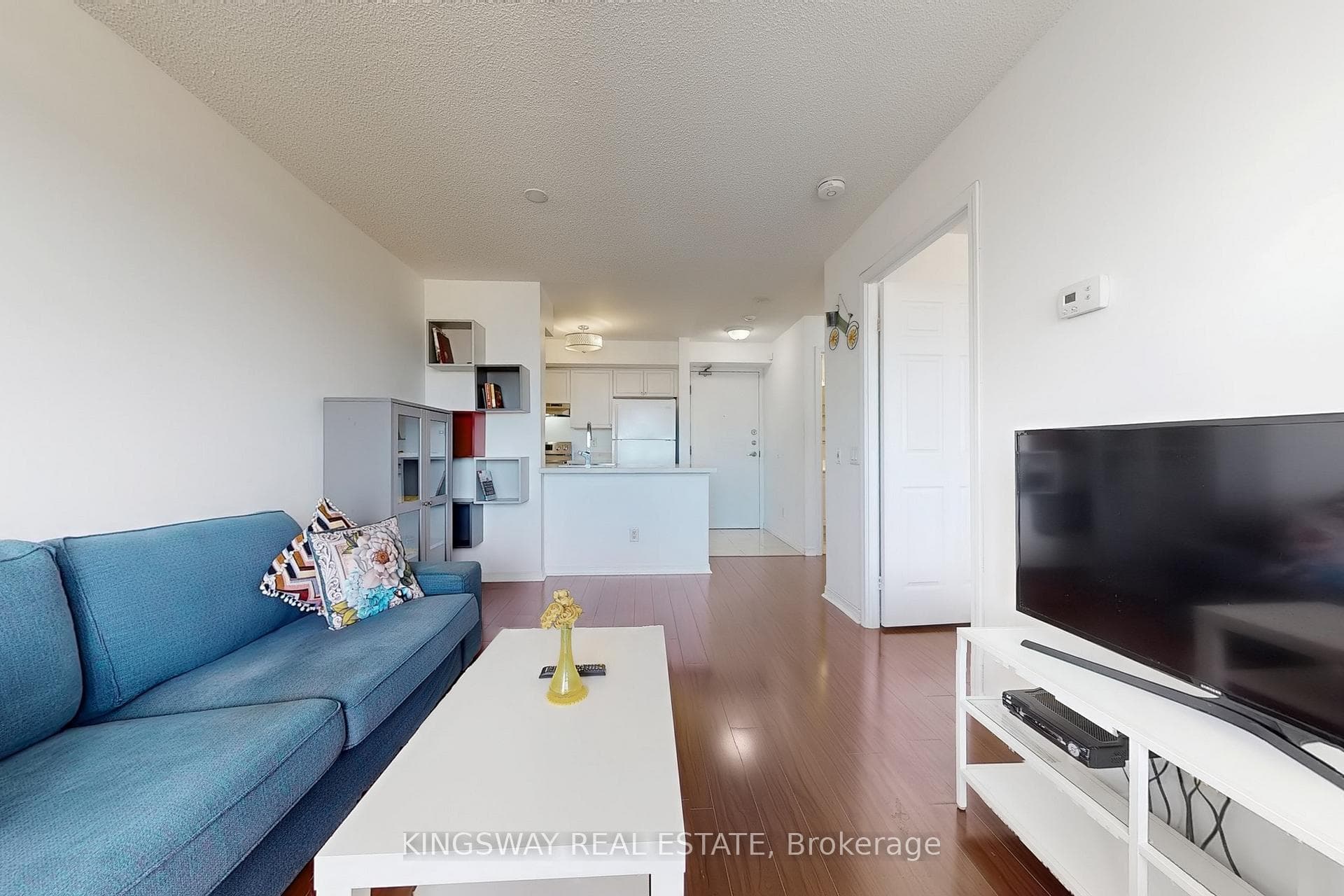 155 Beecroft Road Unit 2007 photo 9
