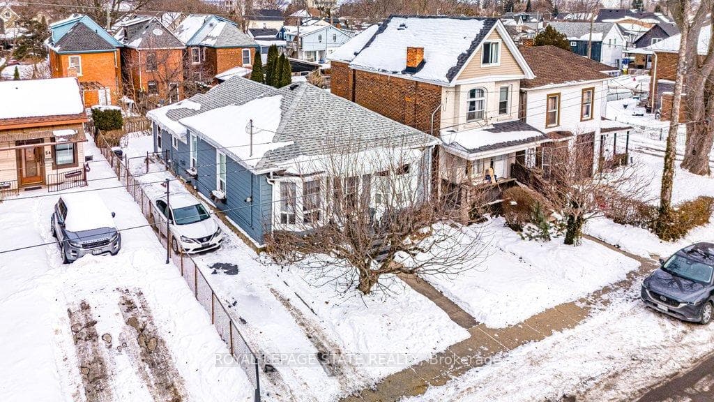 50 Macaulay Street photo 34