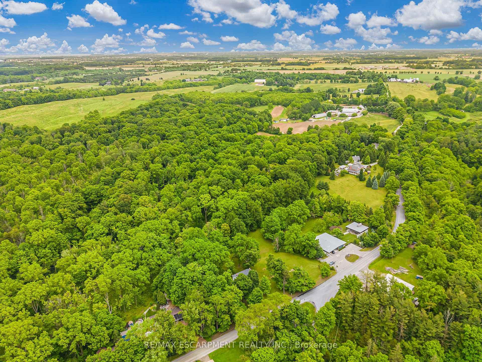 2998 Holland Road photo 34