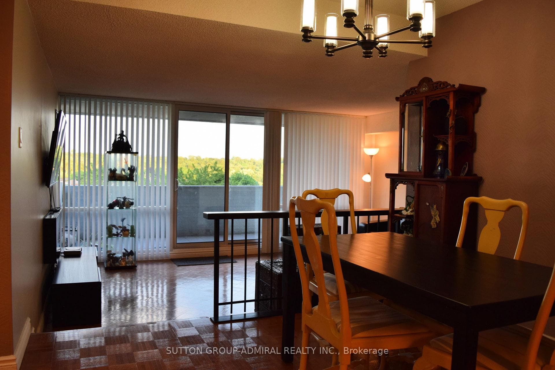 260 Scarlett Road Unit 804 photo 15