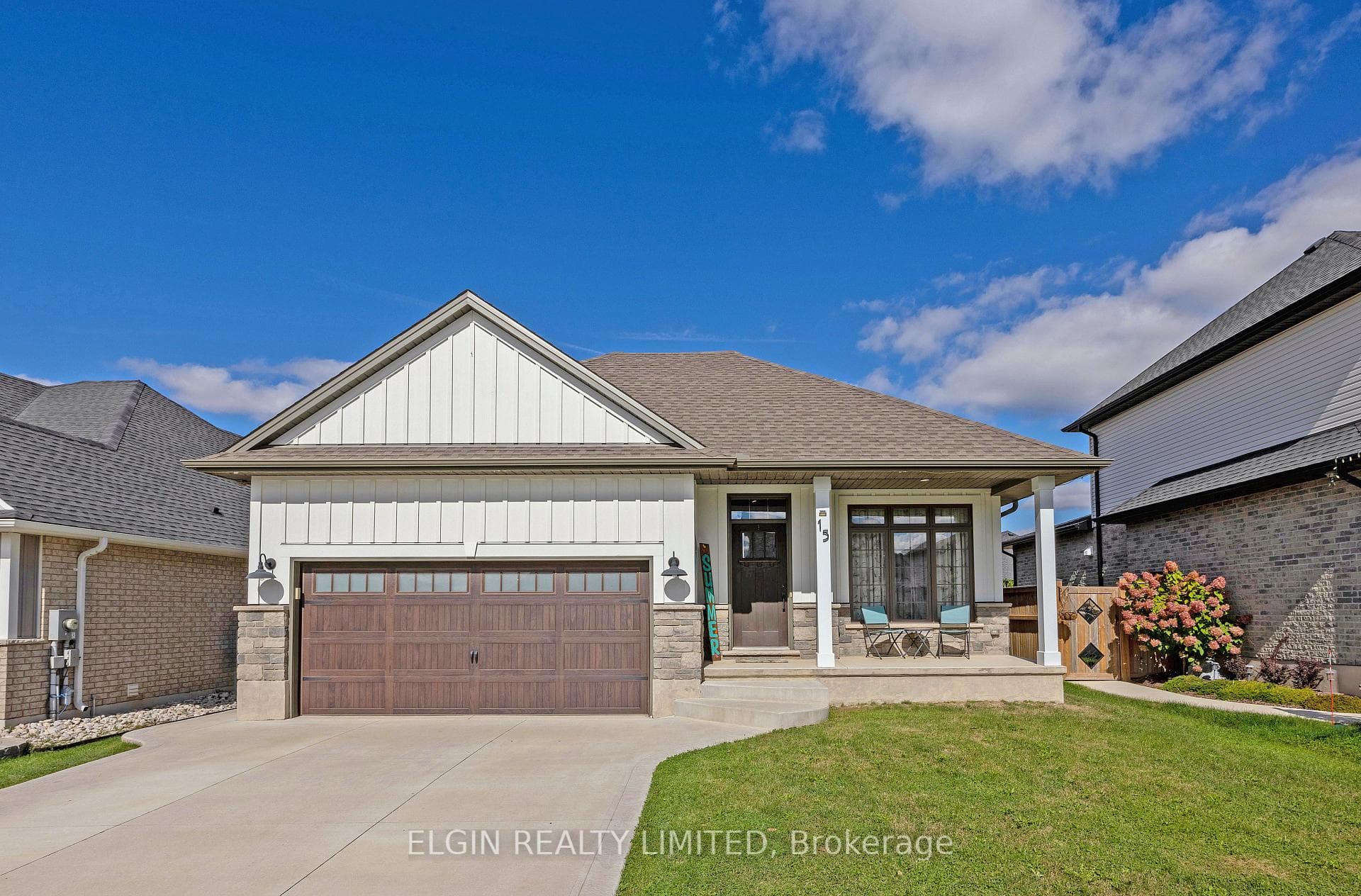 15 Muirfield Drive photo 2