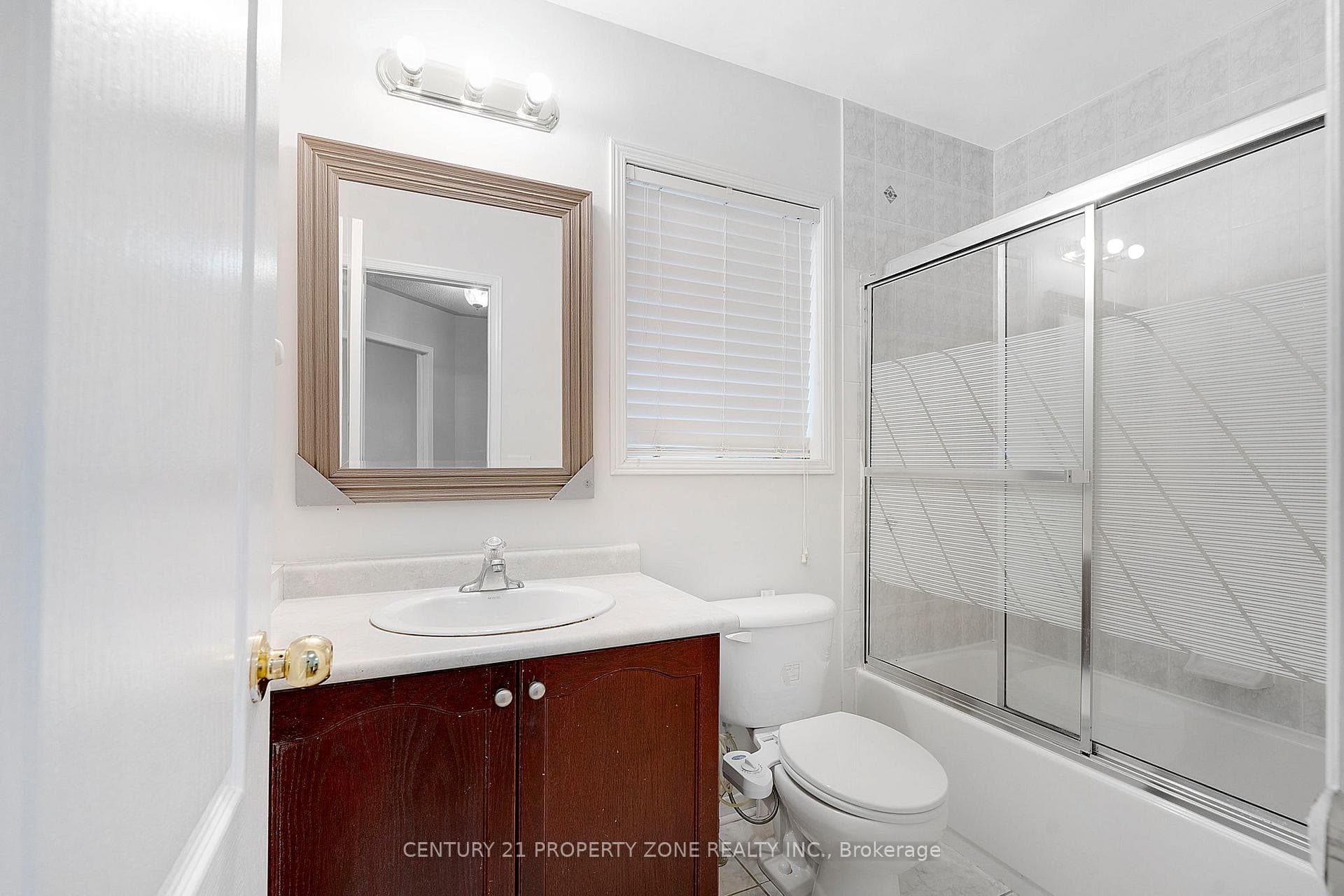 42 Mossgrove Crescent Unit Upper photo 27