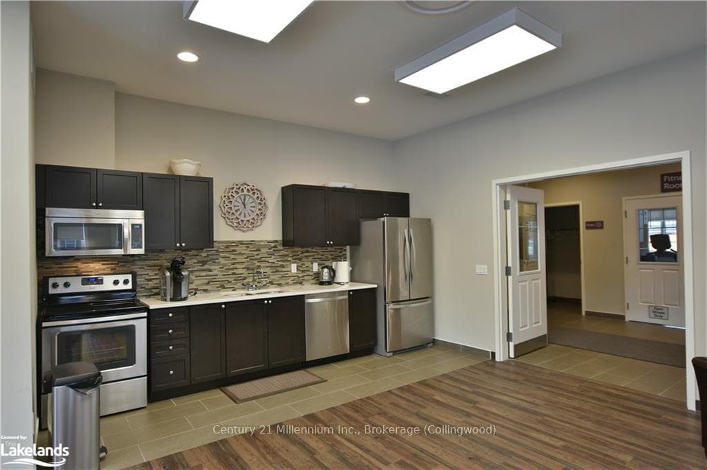 42 CONSERVATION Way photo 41