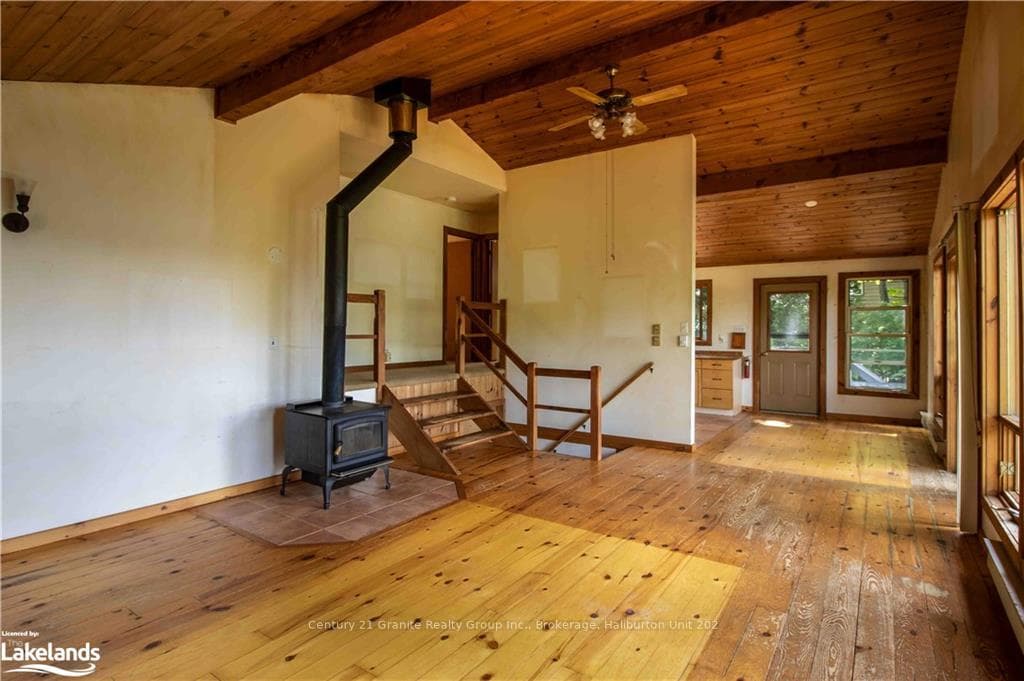 1055 SUMAC Trail photo 12