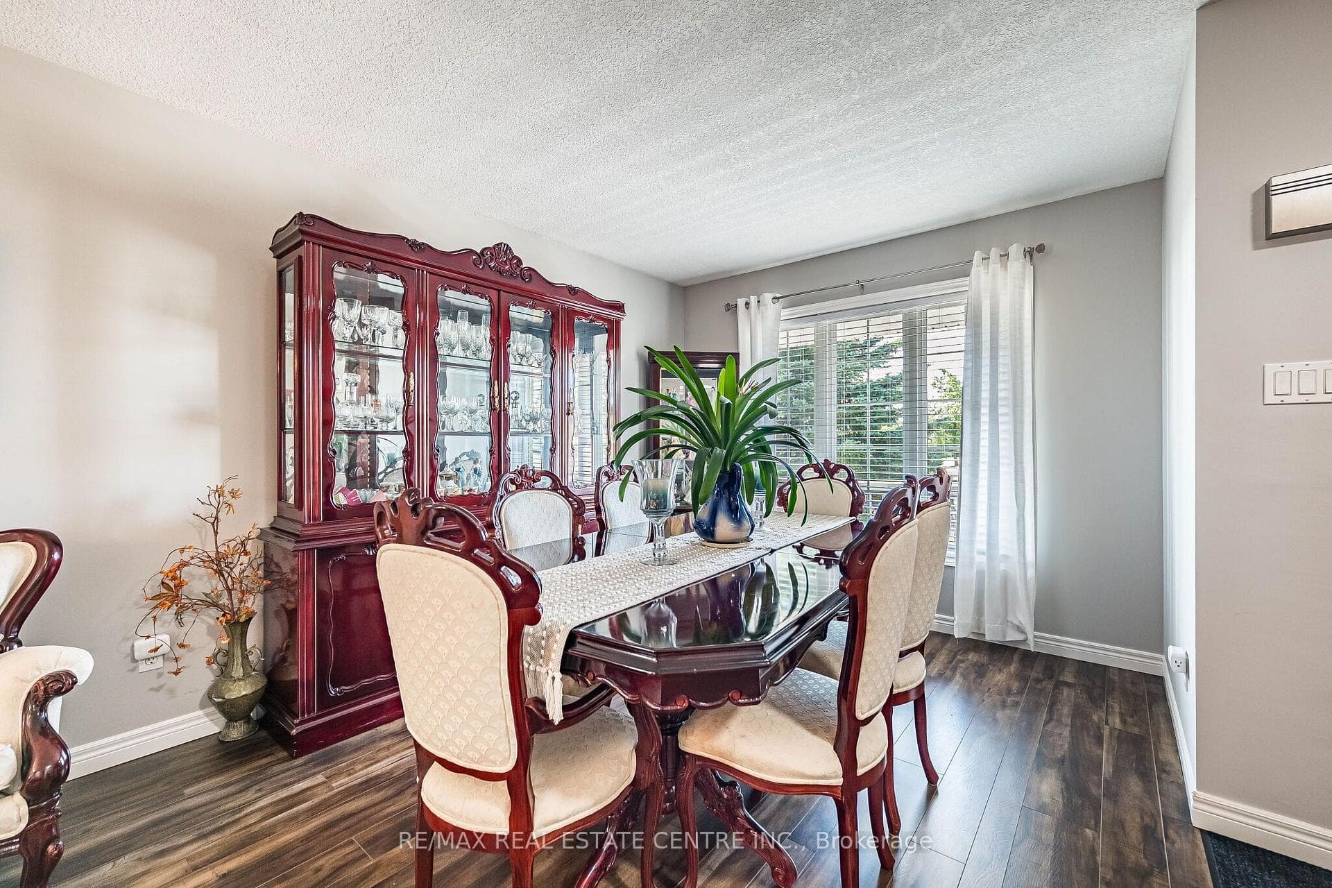 267 Montgomery Boulevard photo 10