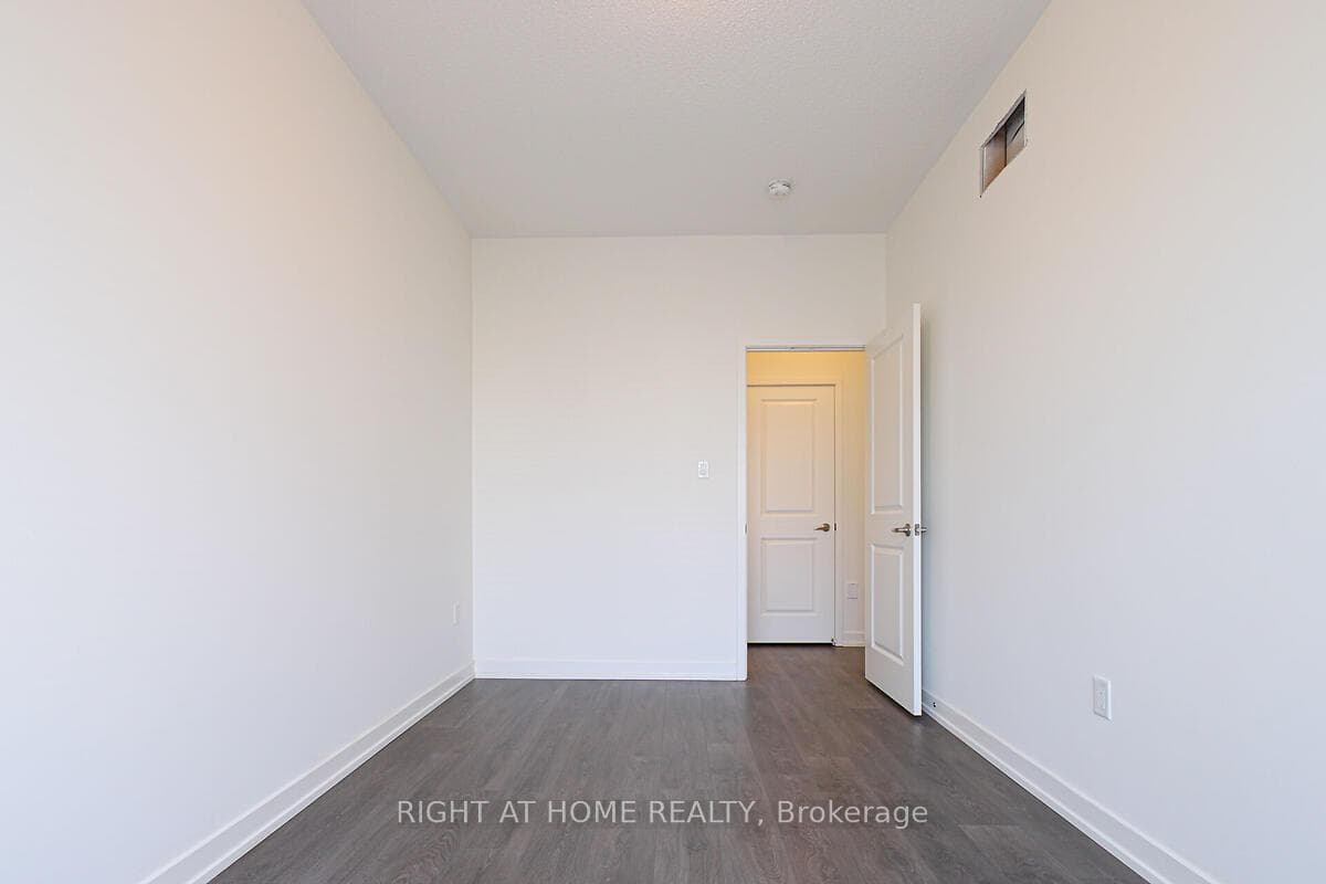 3092 Ernest Appelbe Boulevard photo 22