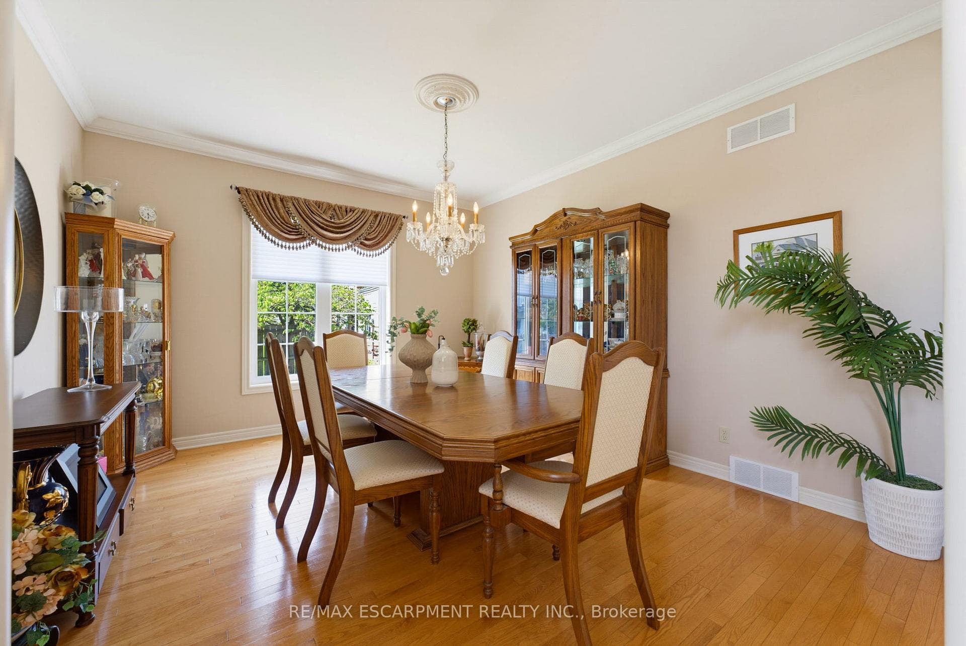 4188 Victoria Avenue photo 14
