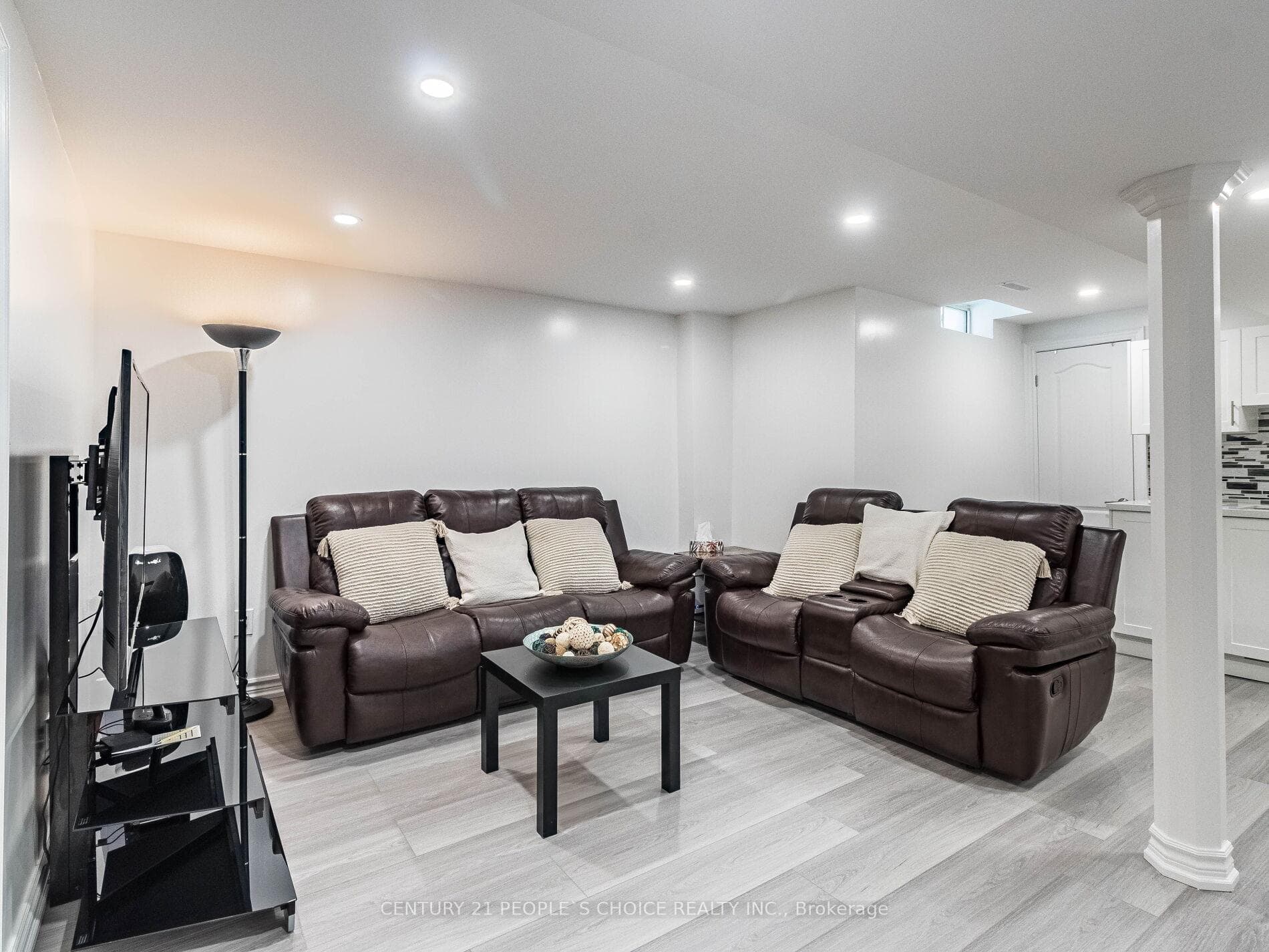 32 Fieldside Drive photo 30