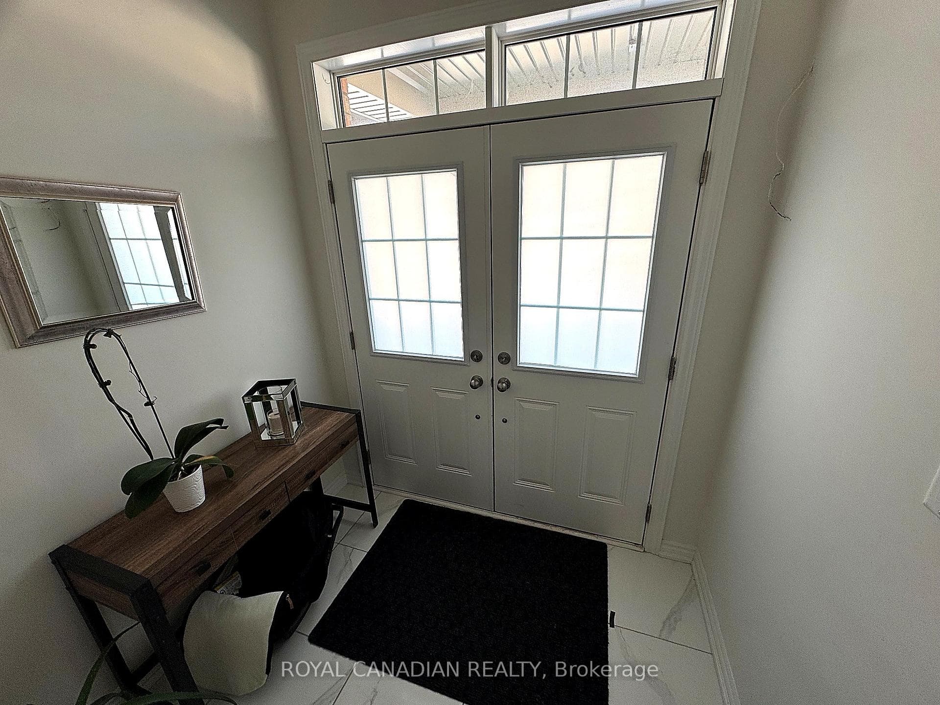 9 Bannister Road Unit Main photo 3
