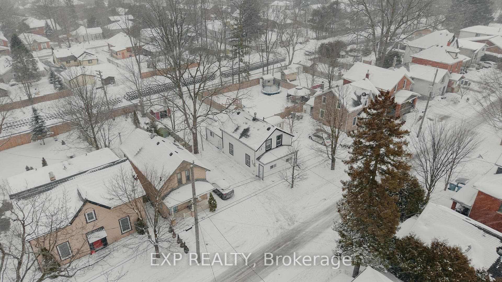 18 Foster Avenue photo 38