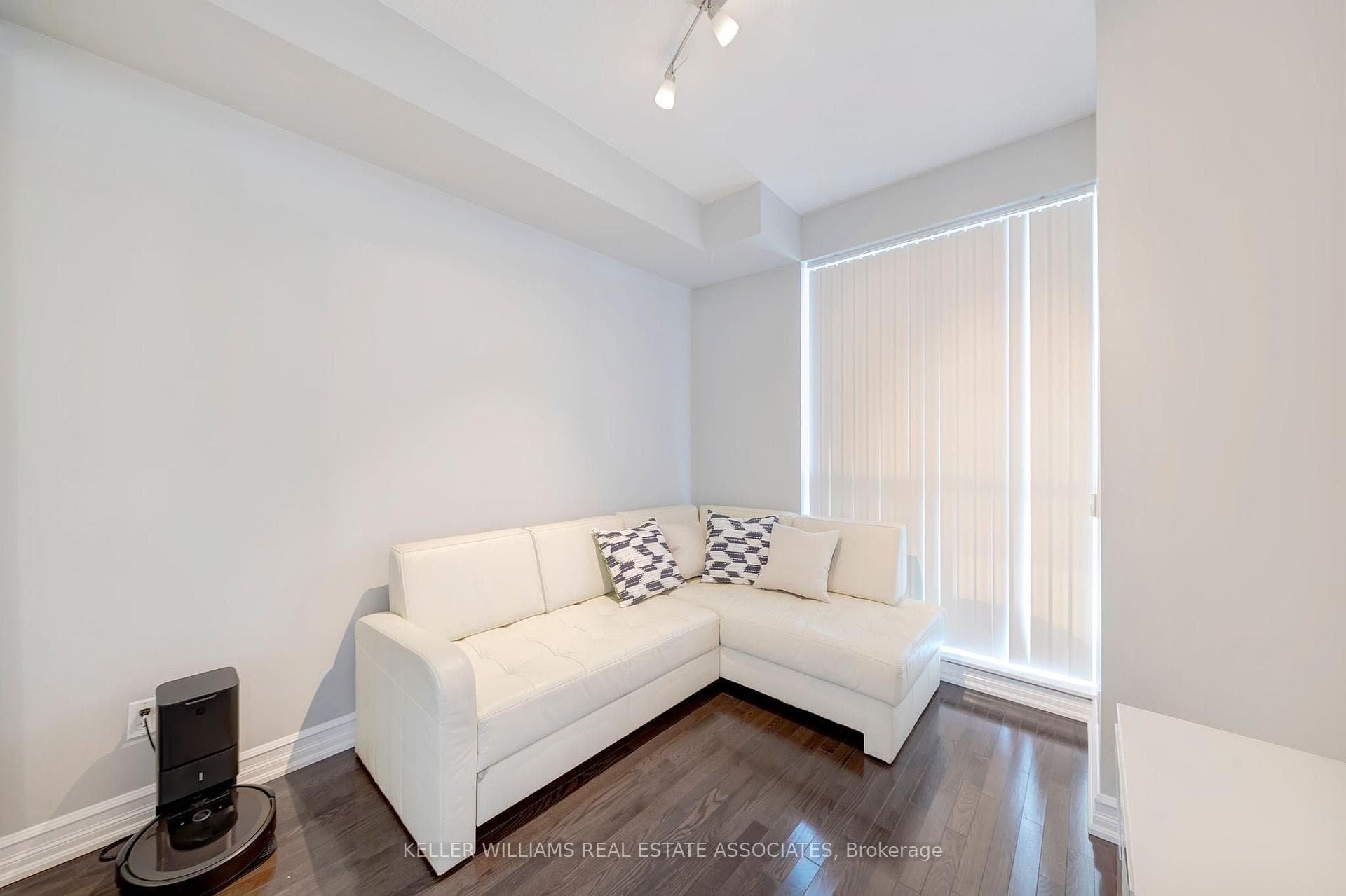 235 Sherway Gardens Road Unit 2406 photo 18