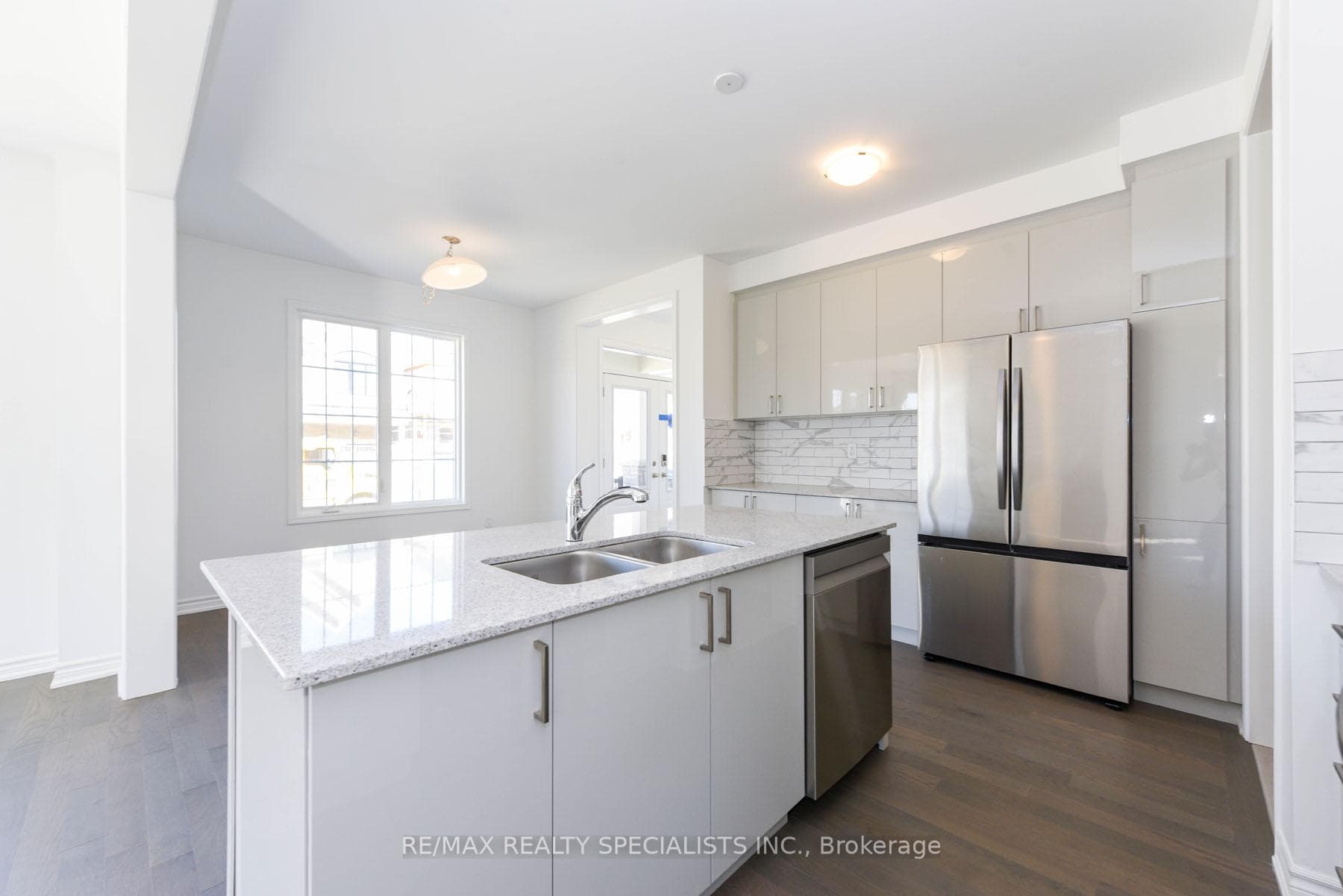 20 Elderberry Street photo 8