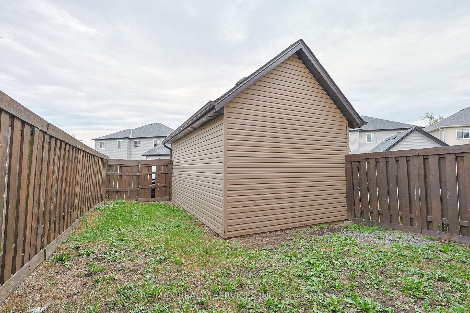 35 Perenack Avenue Unit 17 photo 5