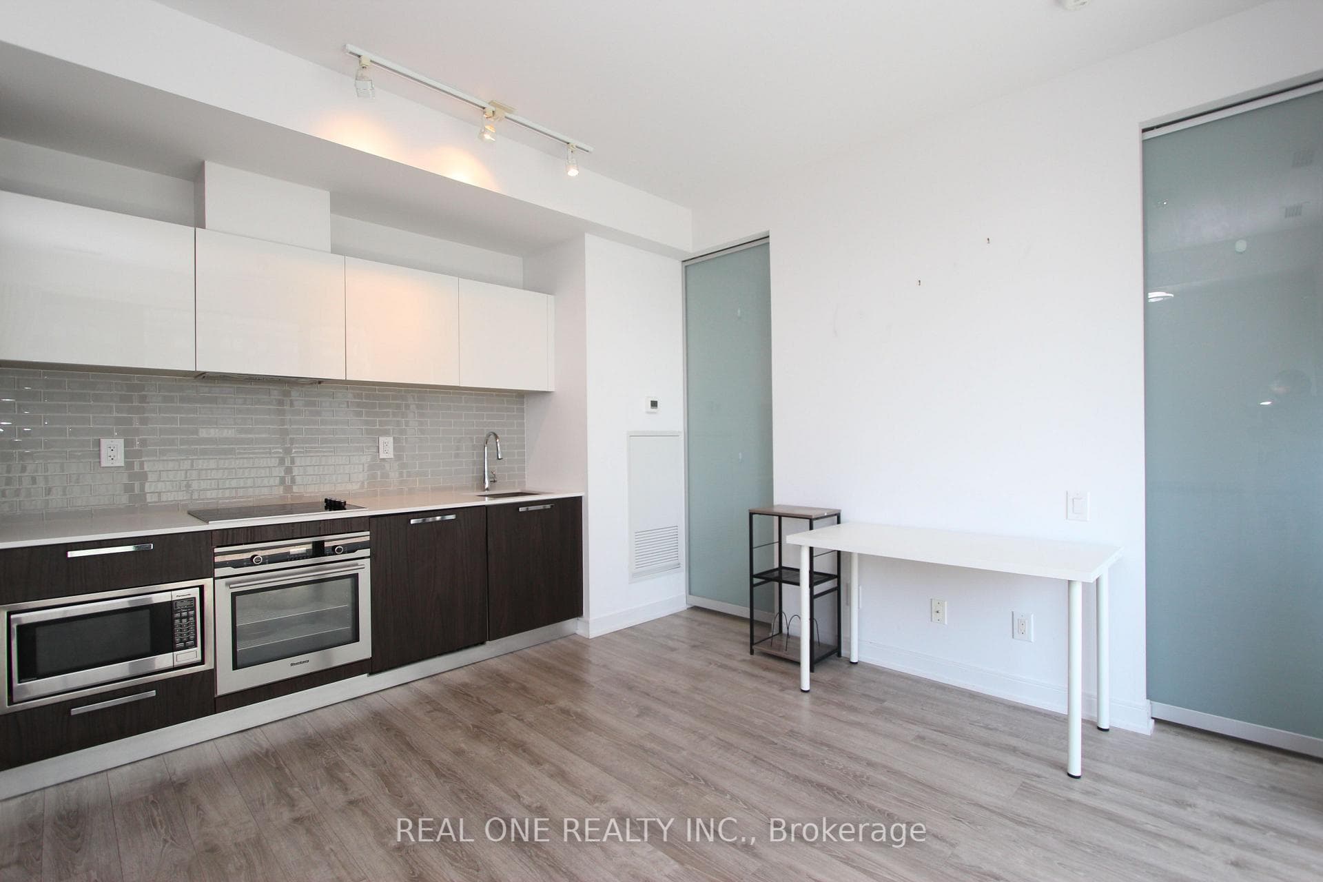 50 Charles Street Unit 1801 photo 3