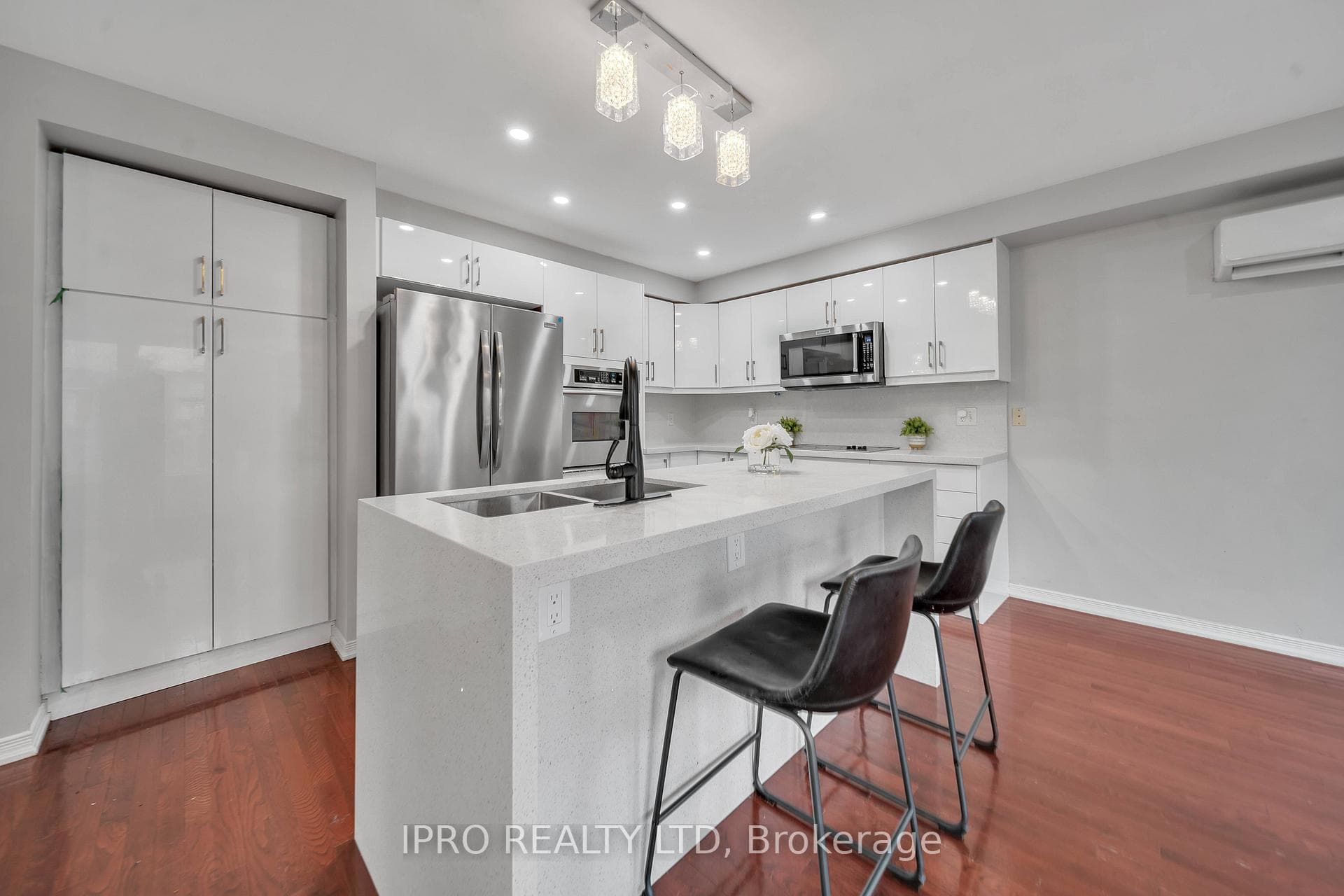 14 Honeybee Drive photo 19
