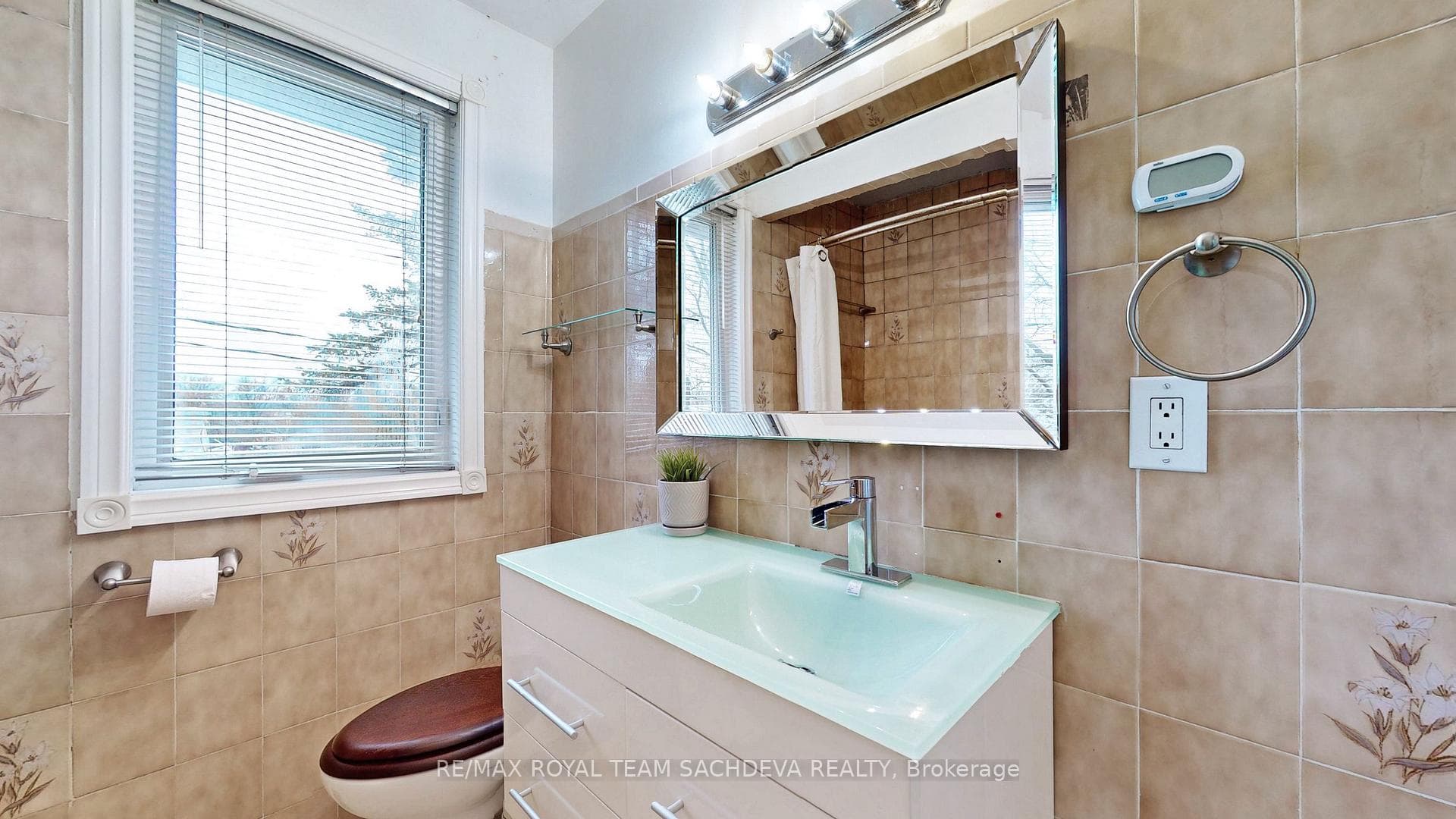 70 Mccormack Street photo 22