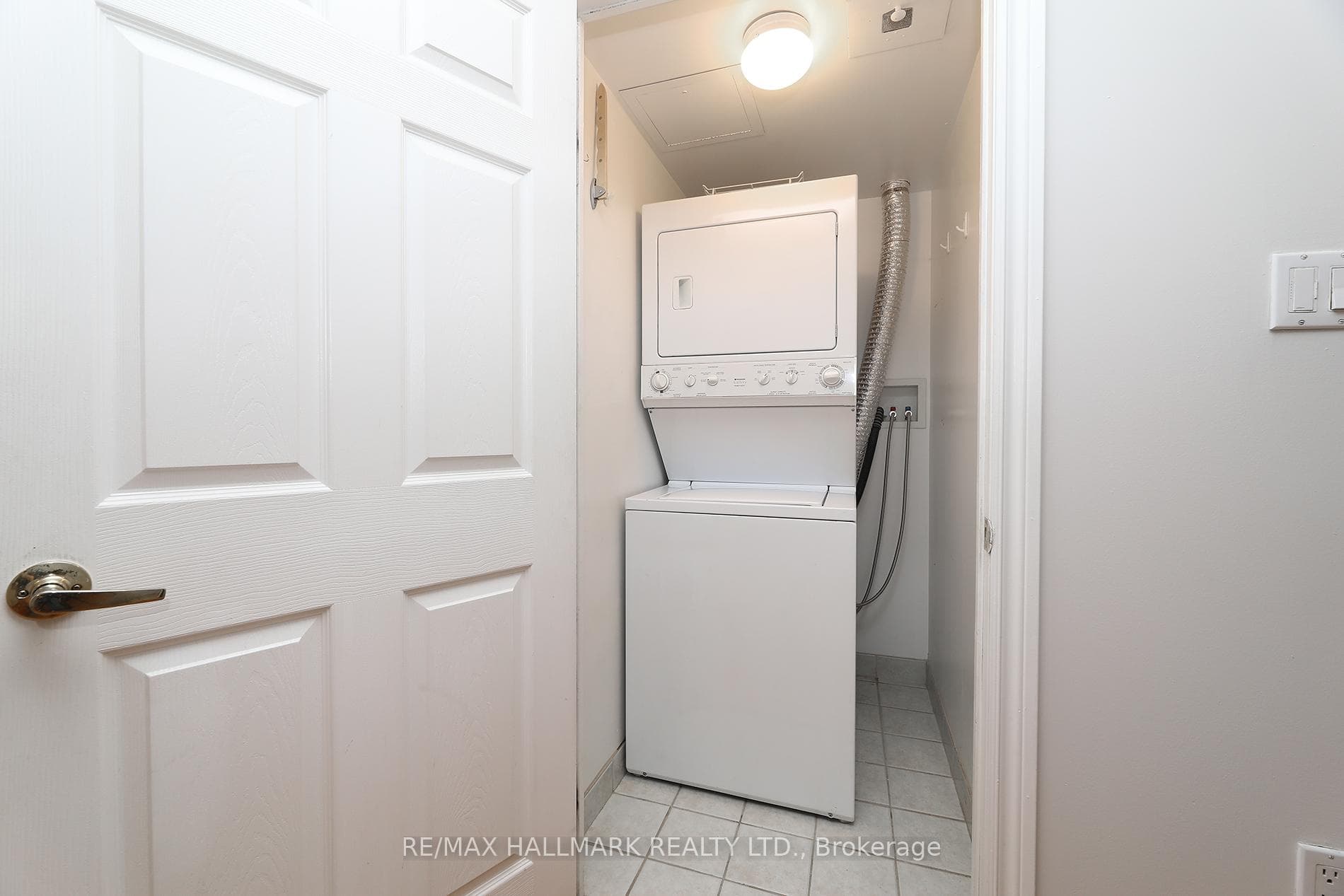 125 Omni Drive Unit 929 photo 21