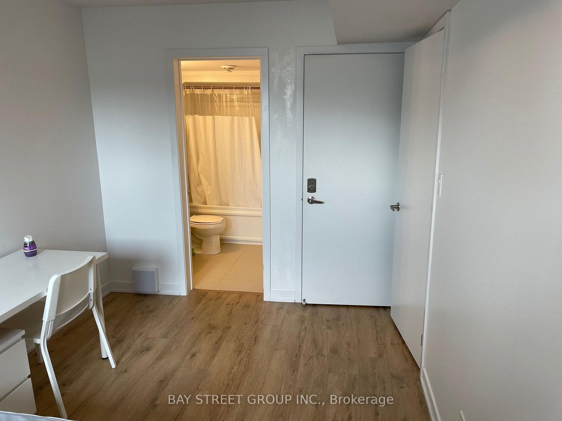 1760 Simcoe Street Unit 96A photo 10