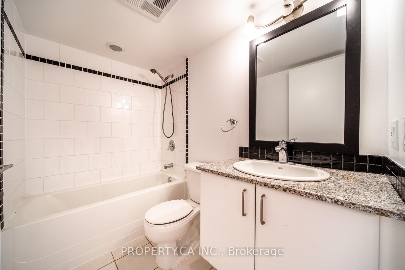 33 Sheppard Avenue Unit 1208 photo 19