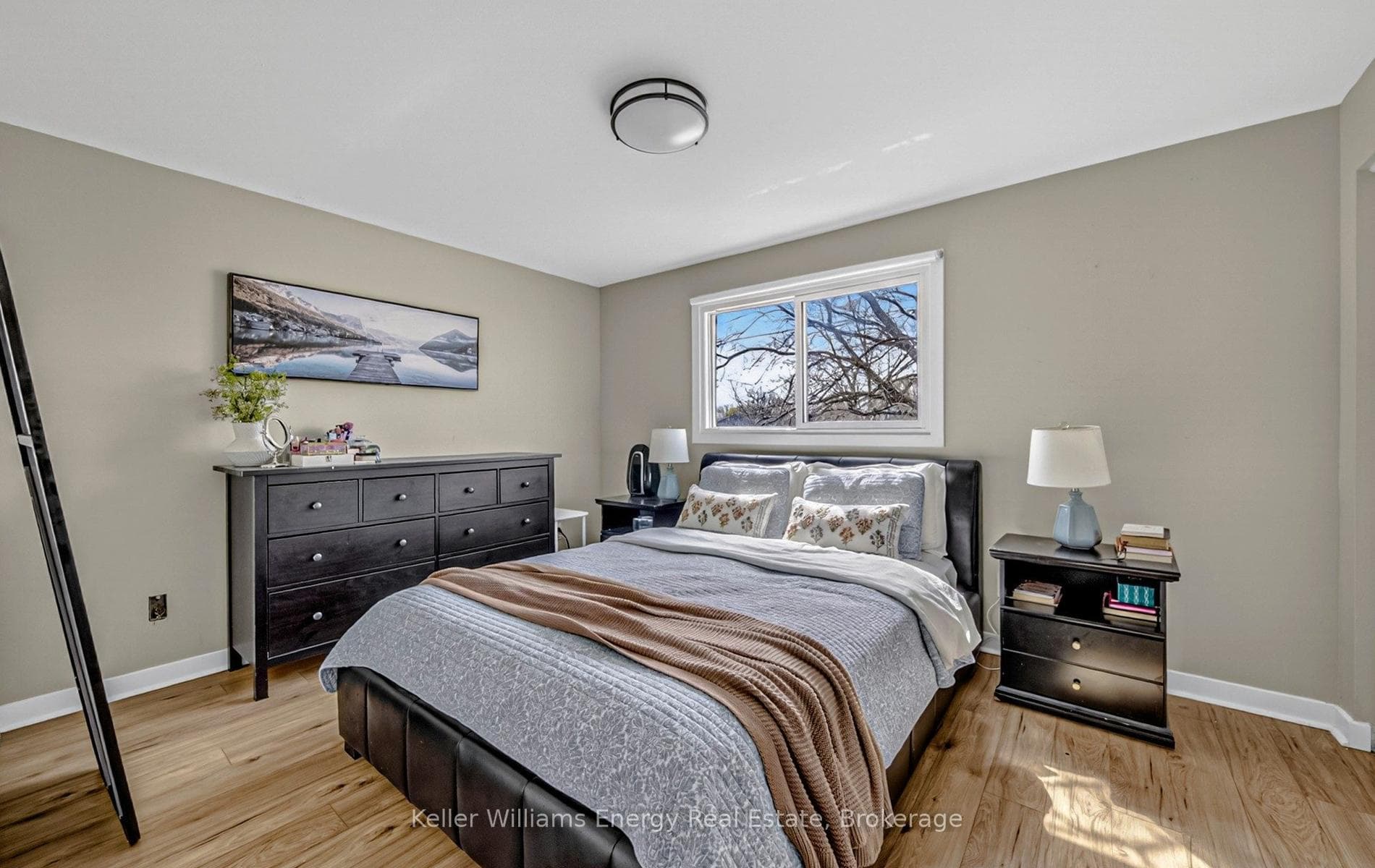153 Barkley Crescent photo 21