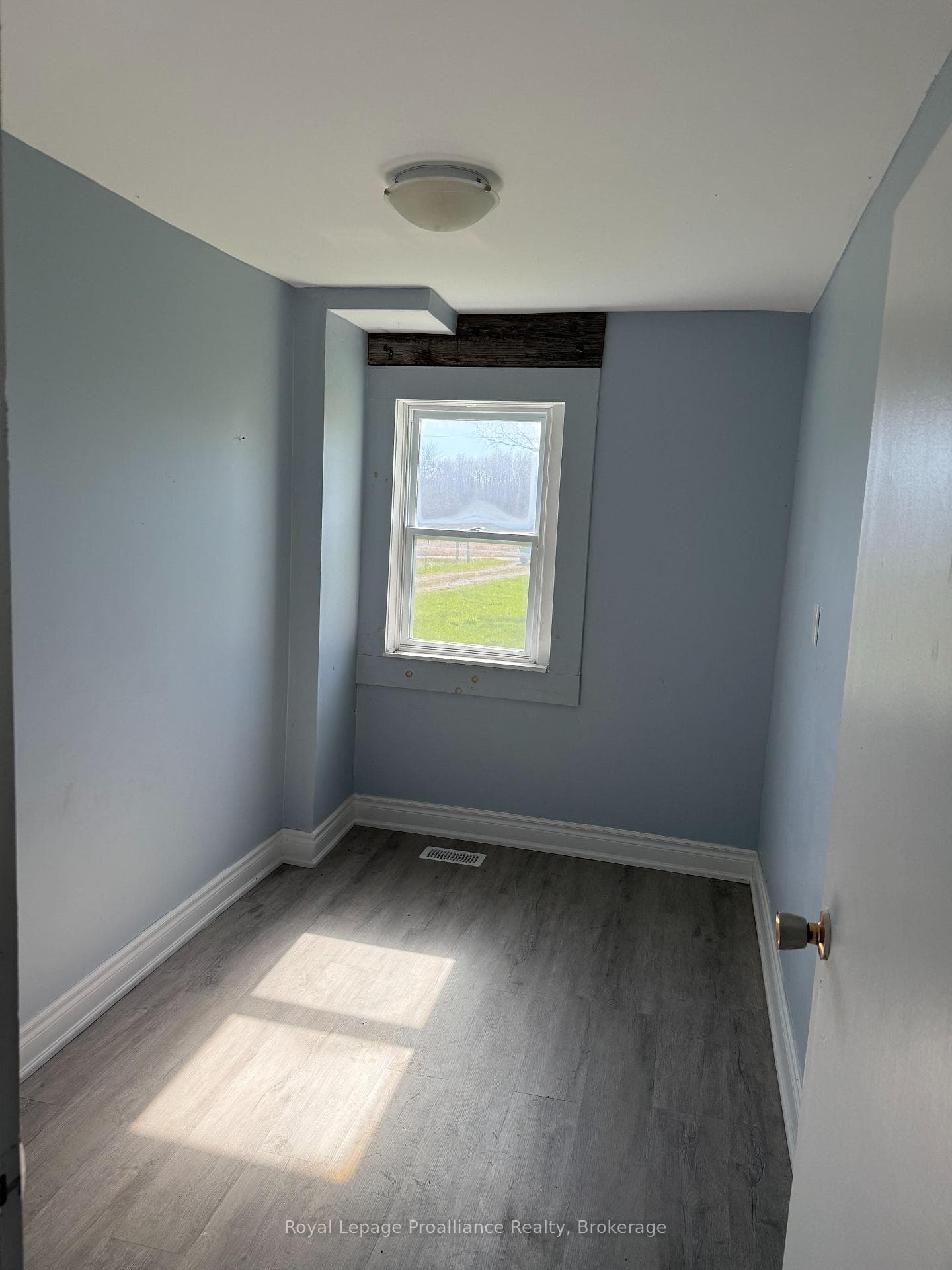 303 Brimley Road photo 4