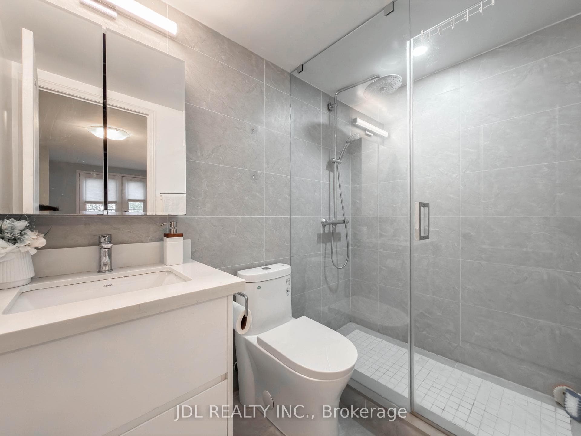 108 Finch Avenue Unit C17 photo 26